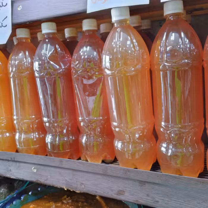 سرکه انگور طبیعی بدون هیچ مواد نگهدارنده مخصوص انواع ترشیجات و انواع سالاد و چربی سوزی