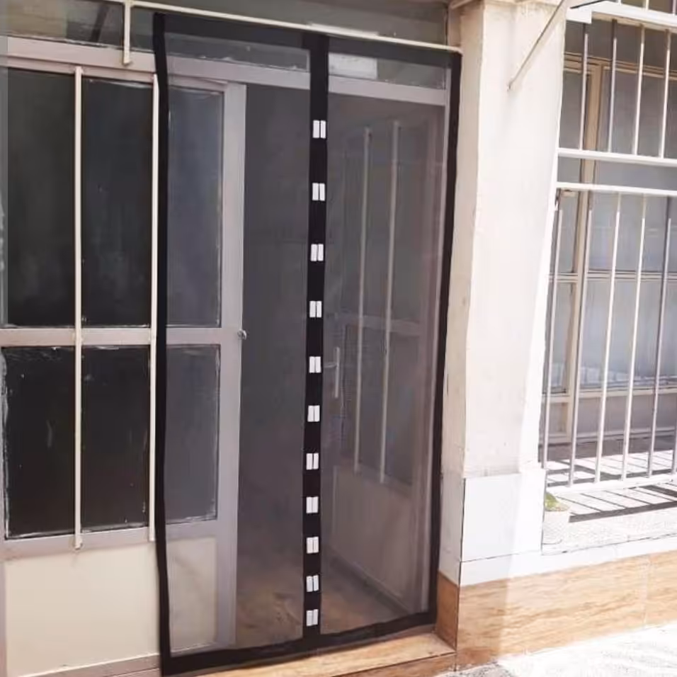 پرده توری مغناطیسی فایبر گلس ارتفاع230 عرض 100 دارای  28 مگنت  قوی