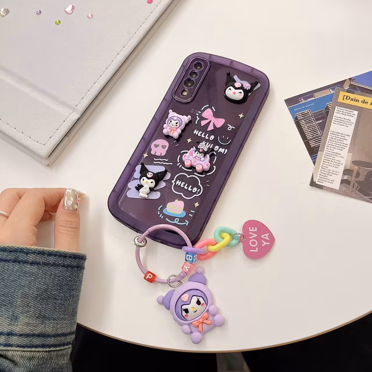 گارد(قاب) طرح kuromi عروسک برجسته همراه با آویز برای سامسونگ وشیائومی 