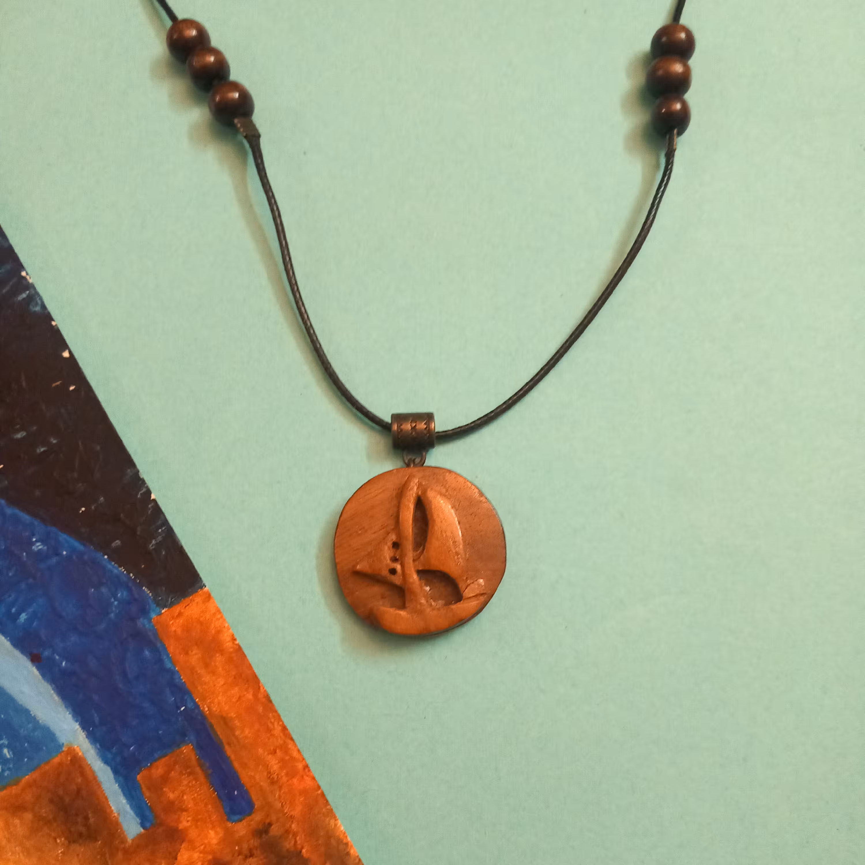 آویز قایق چوبی