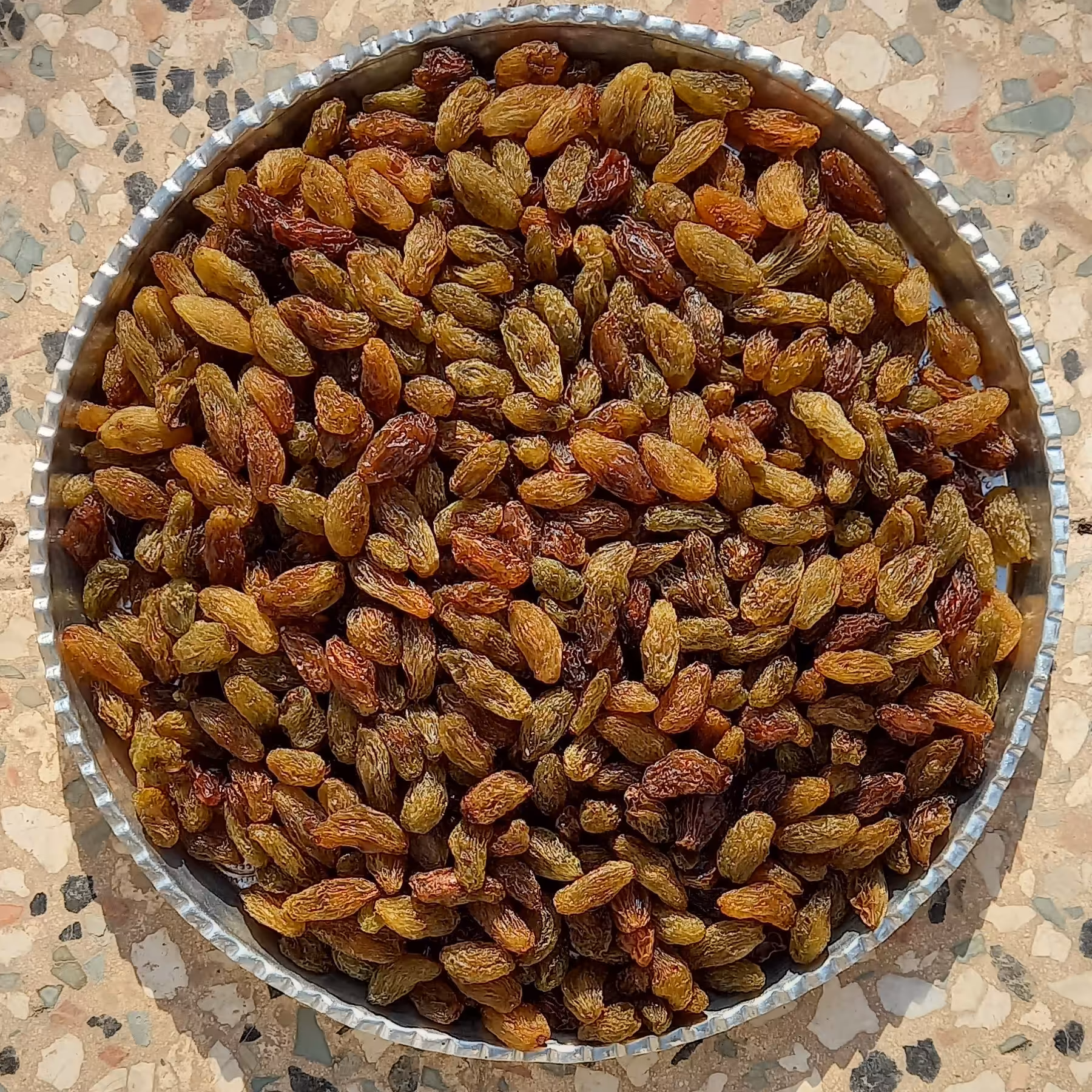 کشمش مویز هسته دار شیرین (200گرمی) 
