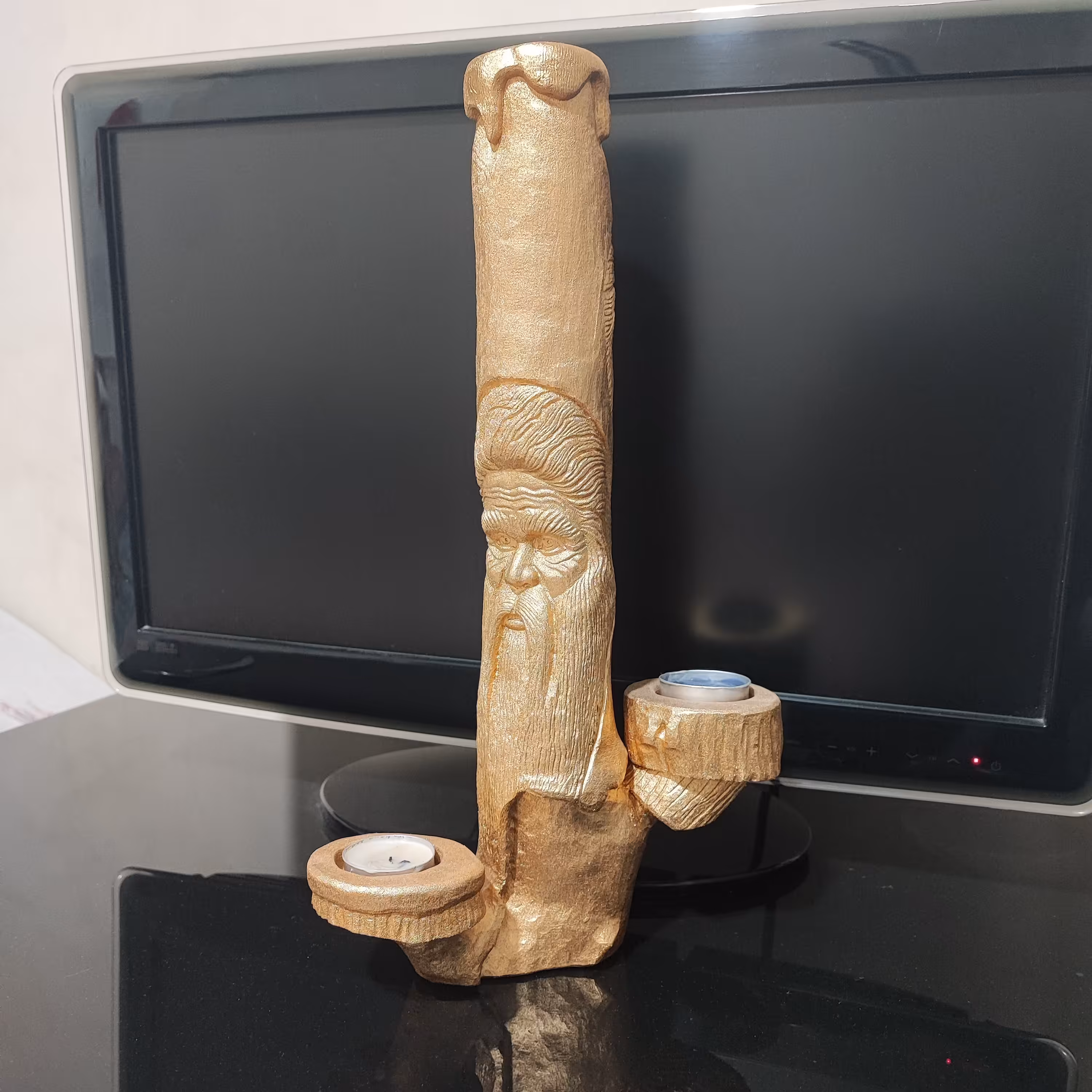 جا شمعی وارمر جای 3عدد شمع تعبیه شده است 