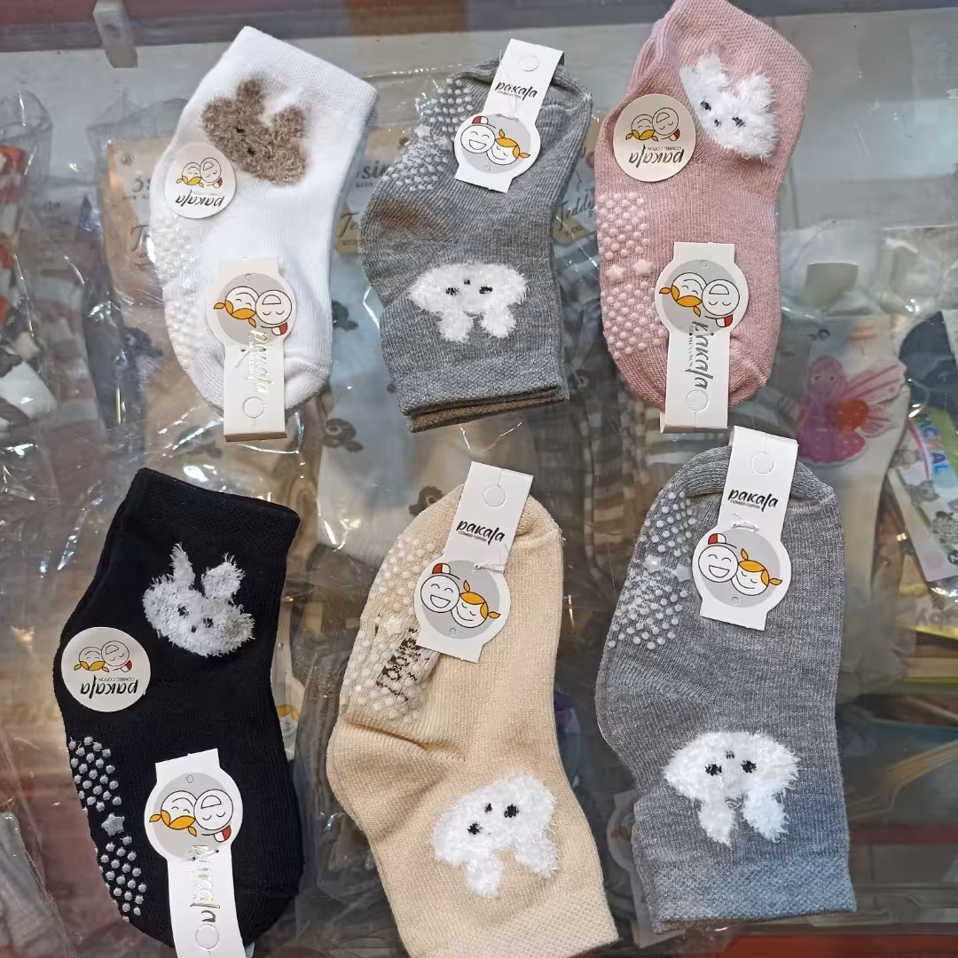 جوراب کف اسنپ استوک دار سایز  7 سال تا بزرگسال