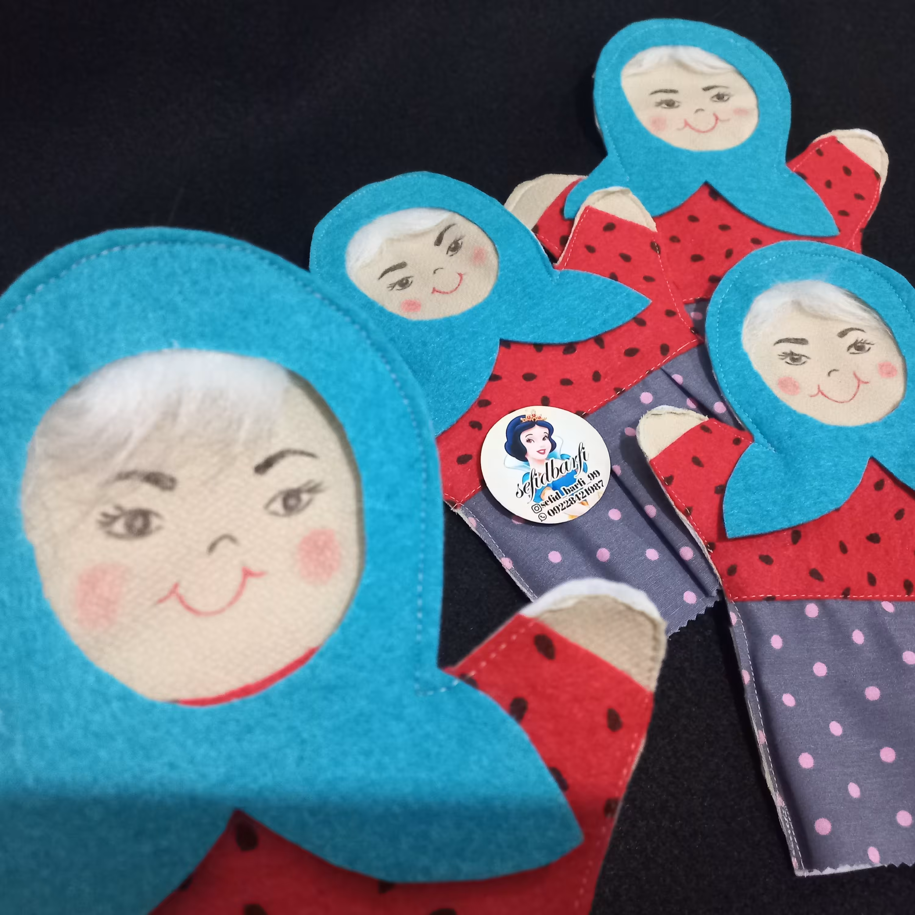 عروسک دستی مادربزرگ