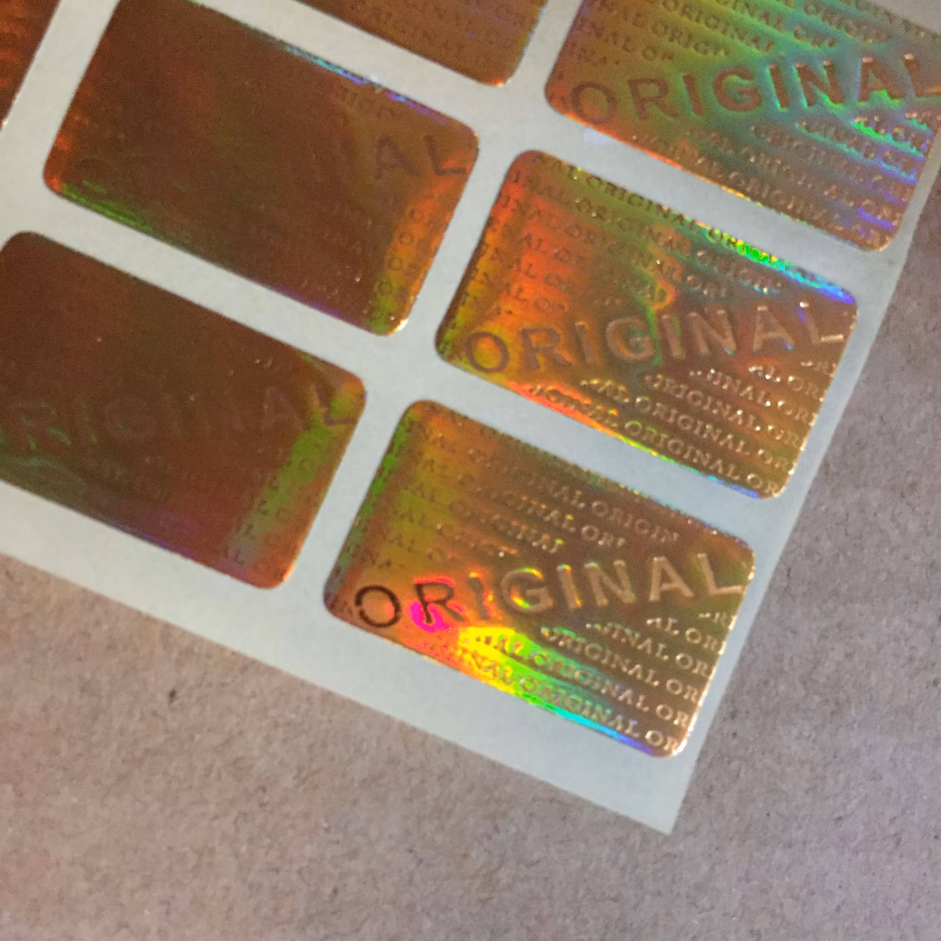 برچسب هولوگرام مناسب برای پلمپ و سیلد ORIGINAL (طلایی) یک ورق