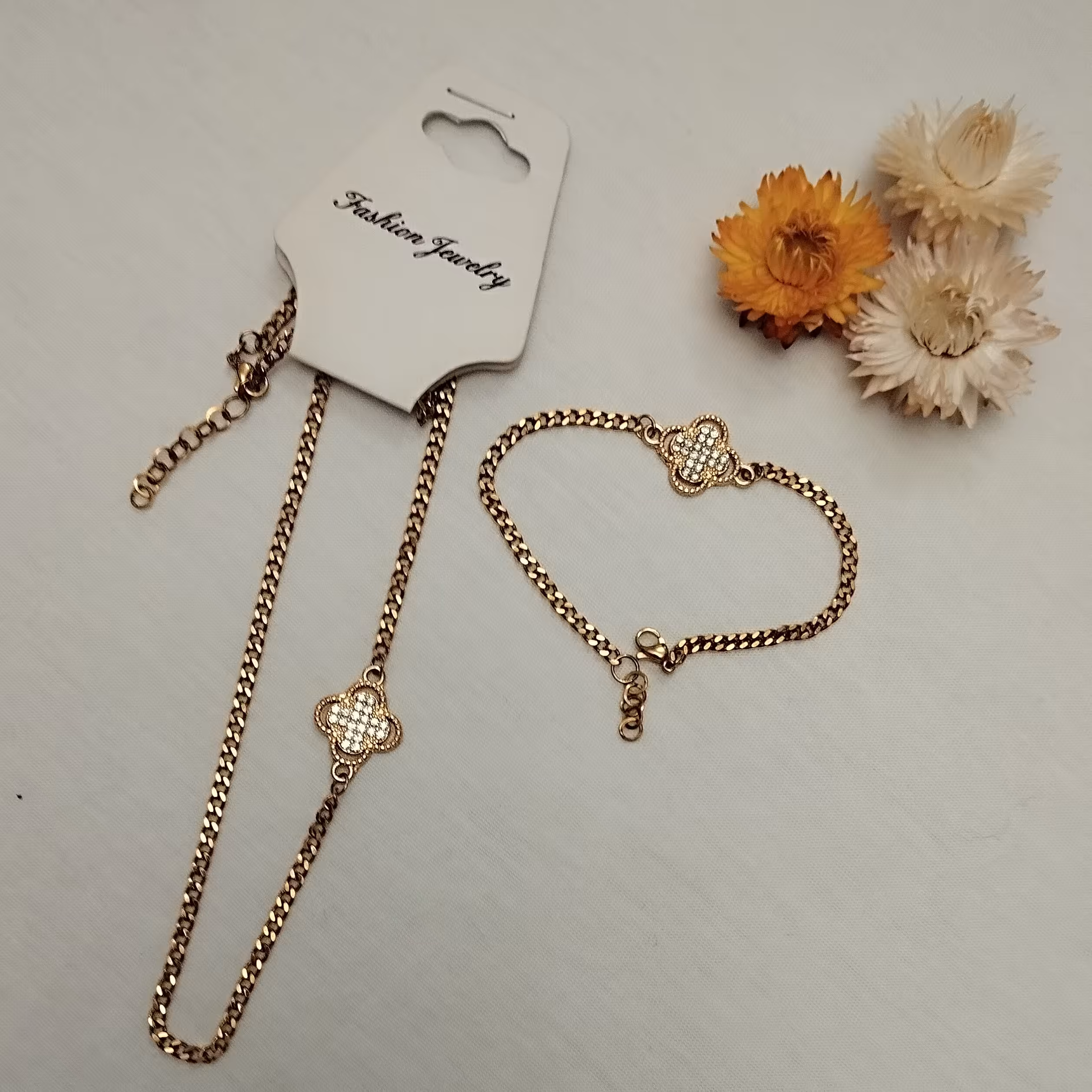 ست گردنبند ، دستبند کارتیر با نماد نگین دار   استیل رنگ ثابت 