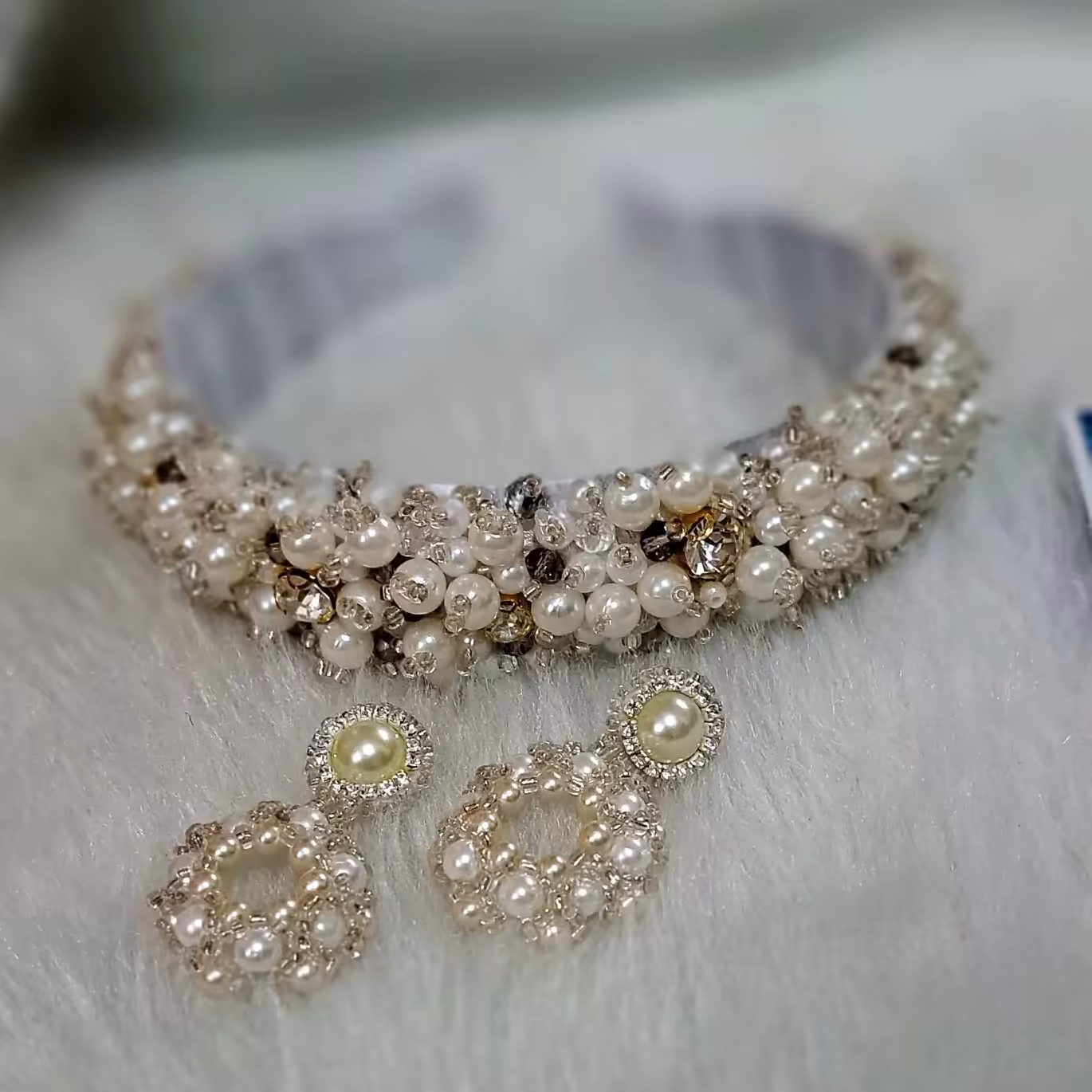 تل و گوشواره شیری