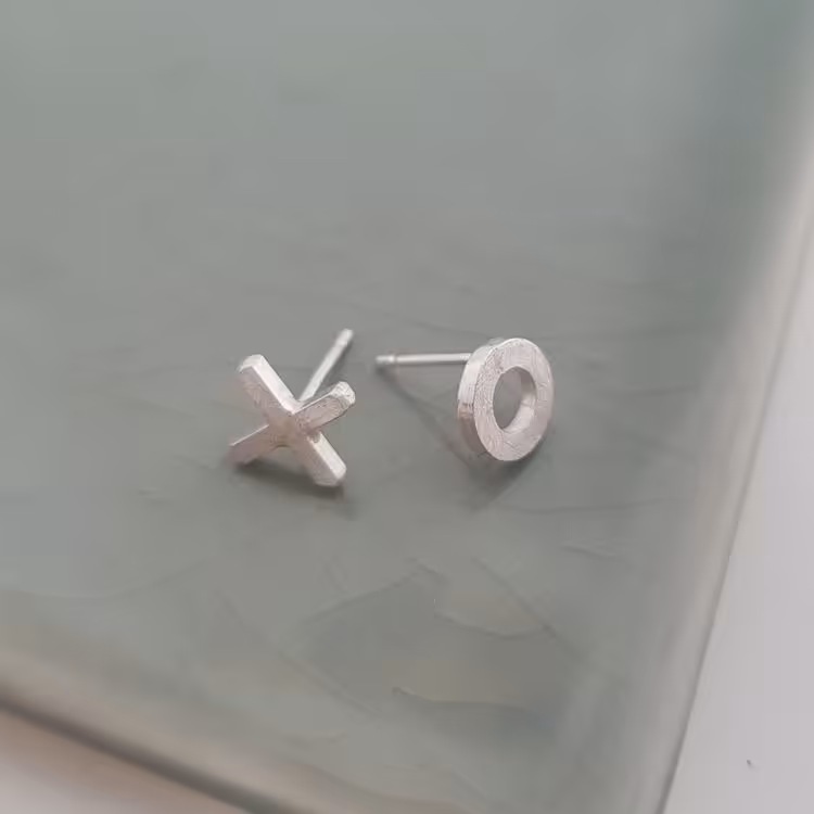 گوشواره نقره عیار 950 مدل اسپورت