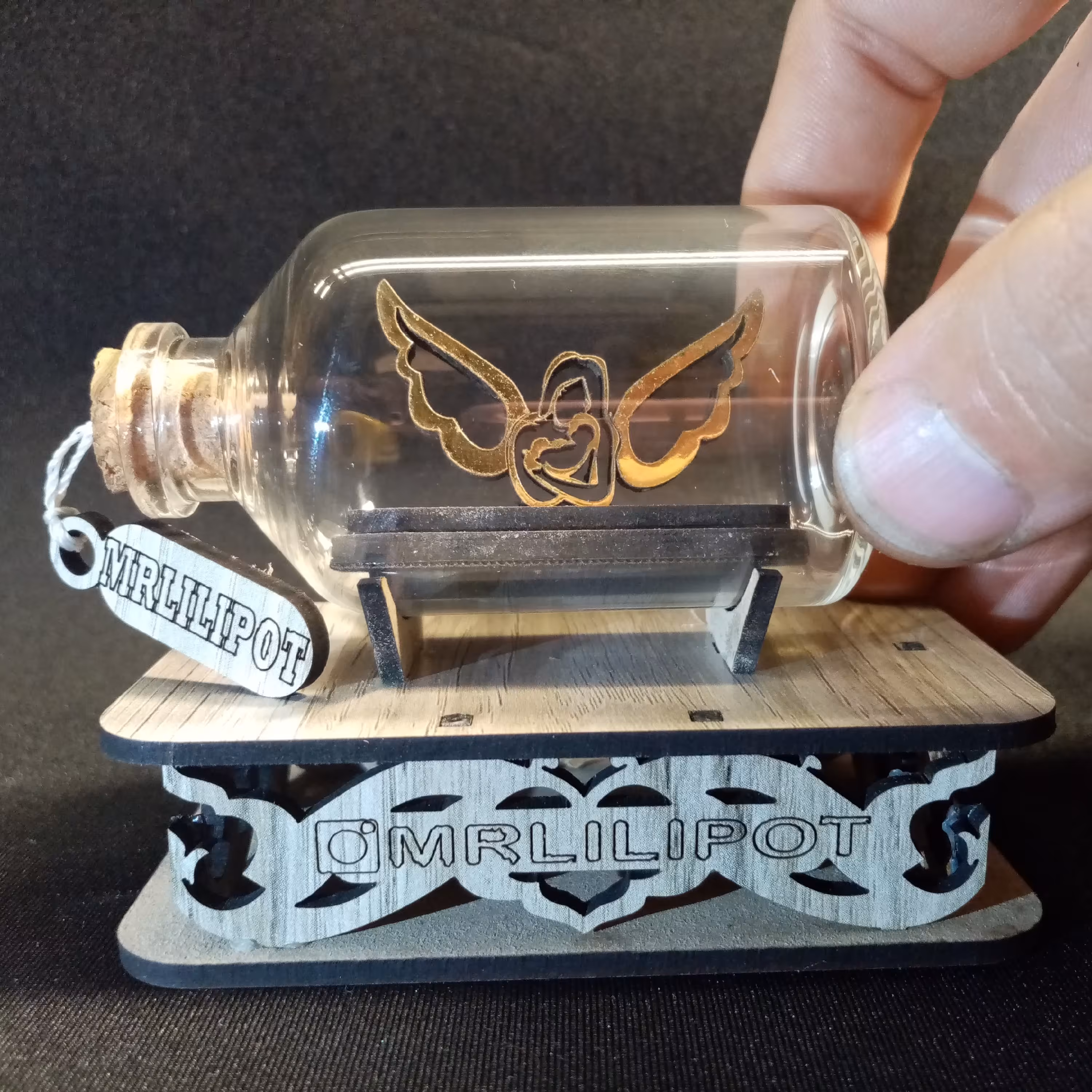 شیشه جادویی