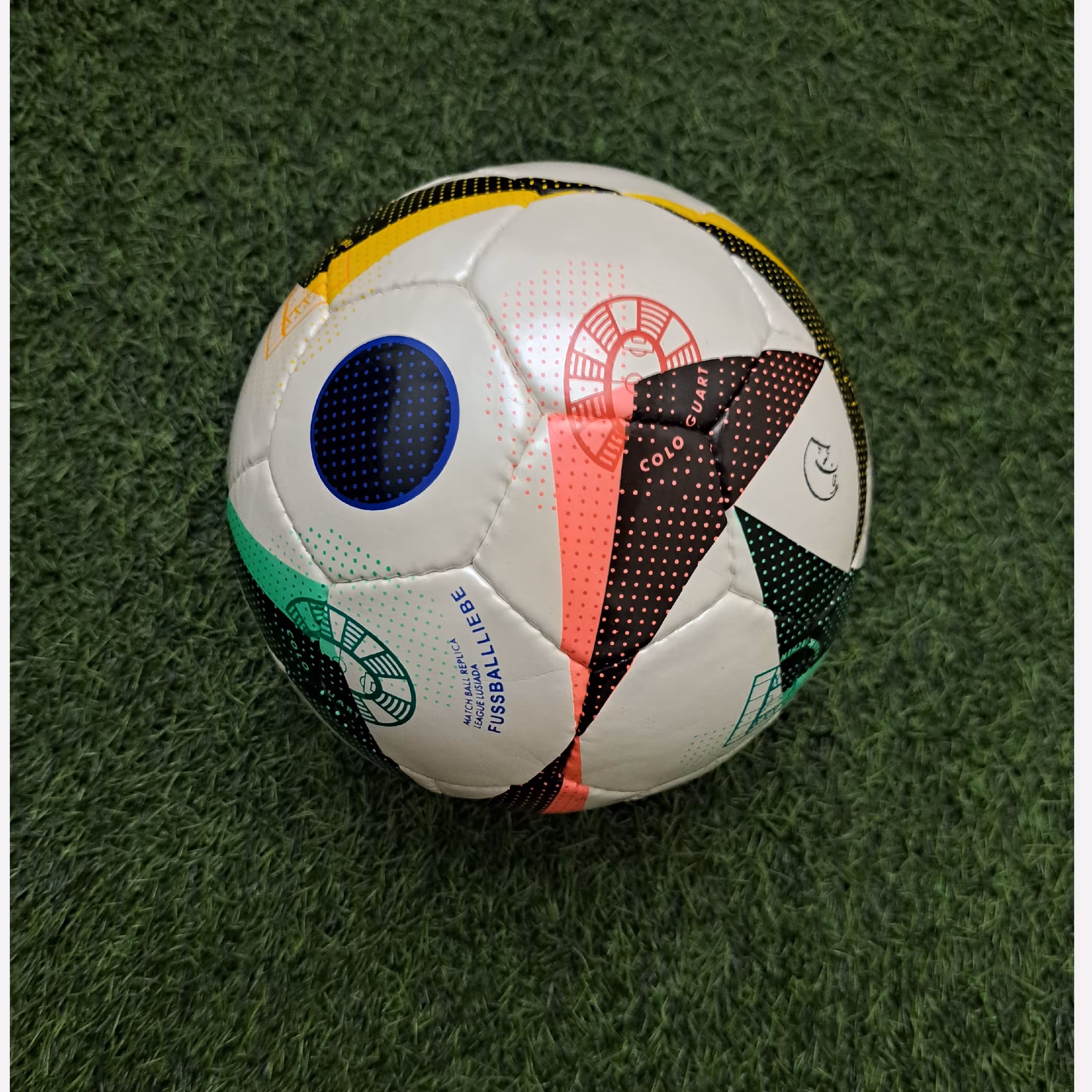 توپ فوتسال یورو 2024 جدید اصلی همراه با سوزن و ارسال رایگان 