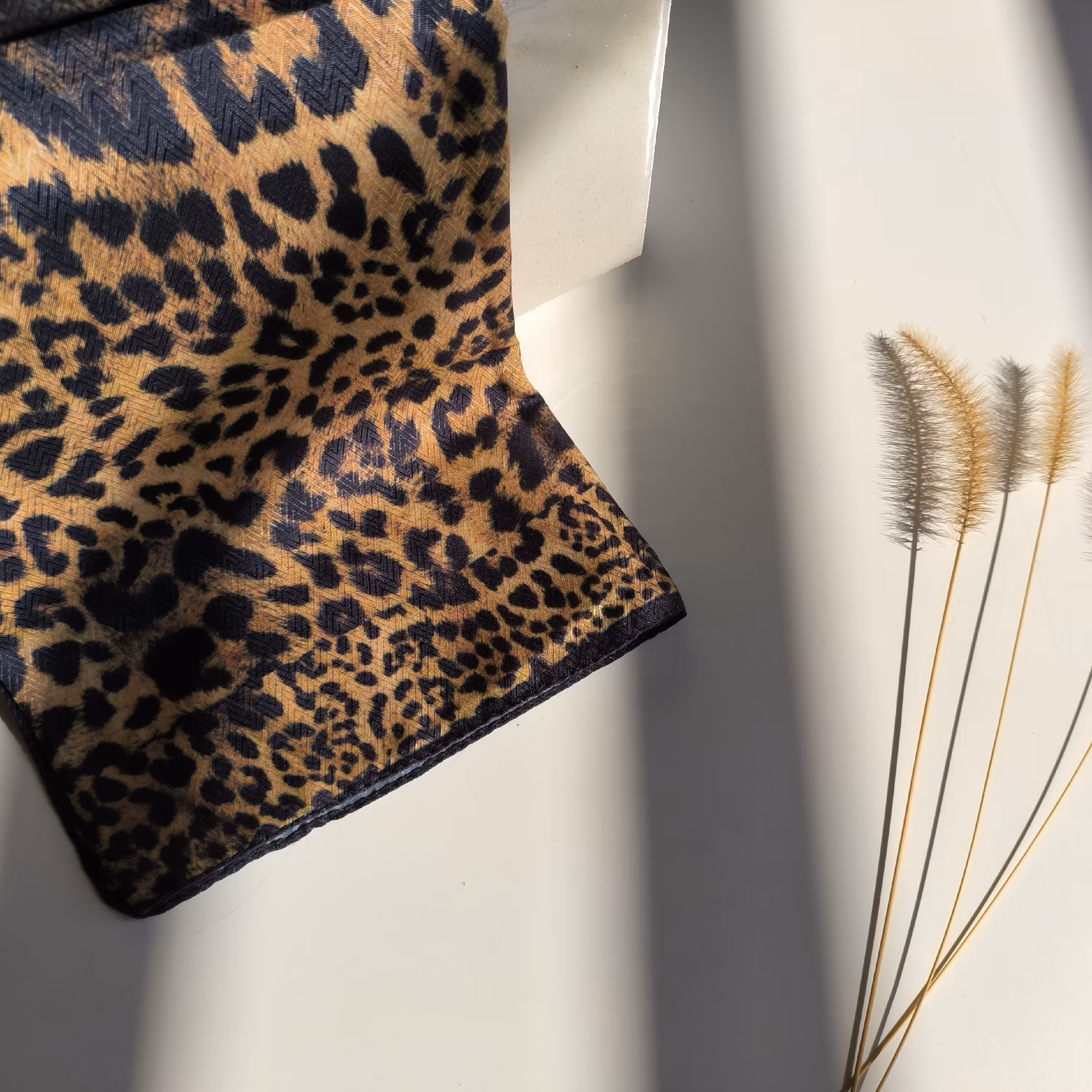 مینی اسکار ف پلنگی بهاره کد034