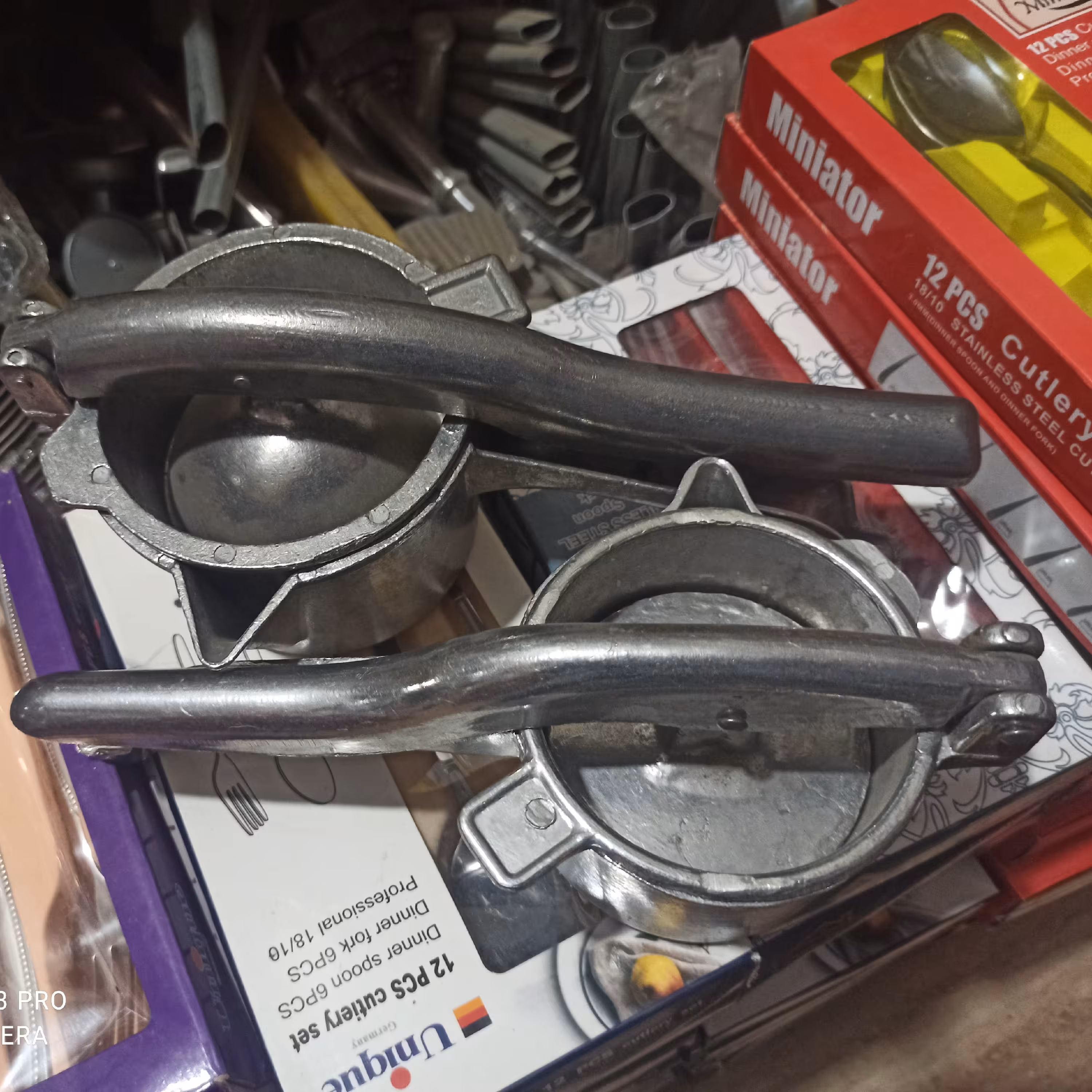 اب انارگیر دستی بزرگ اب مرکبات  با کاسه متحرک ابمیوه گیر دستی 