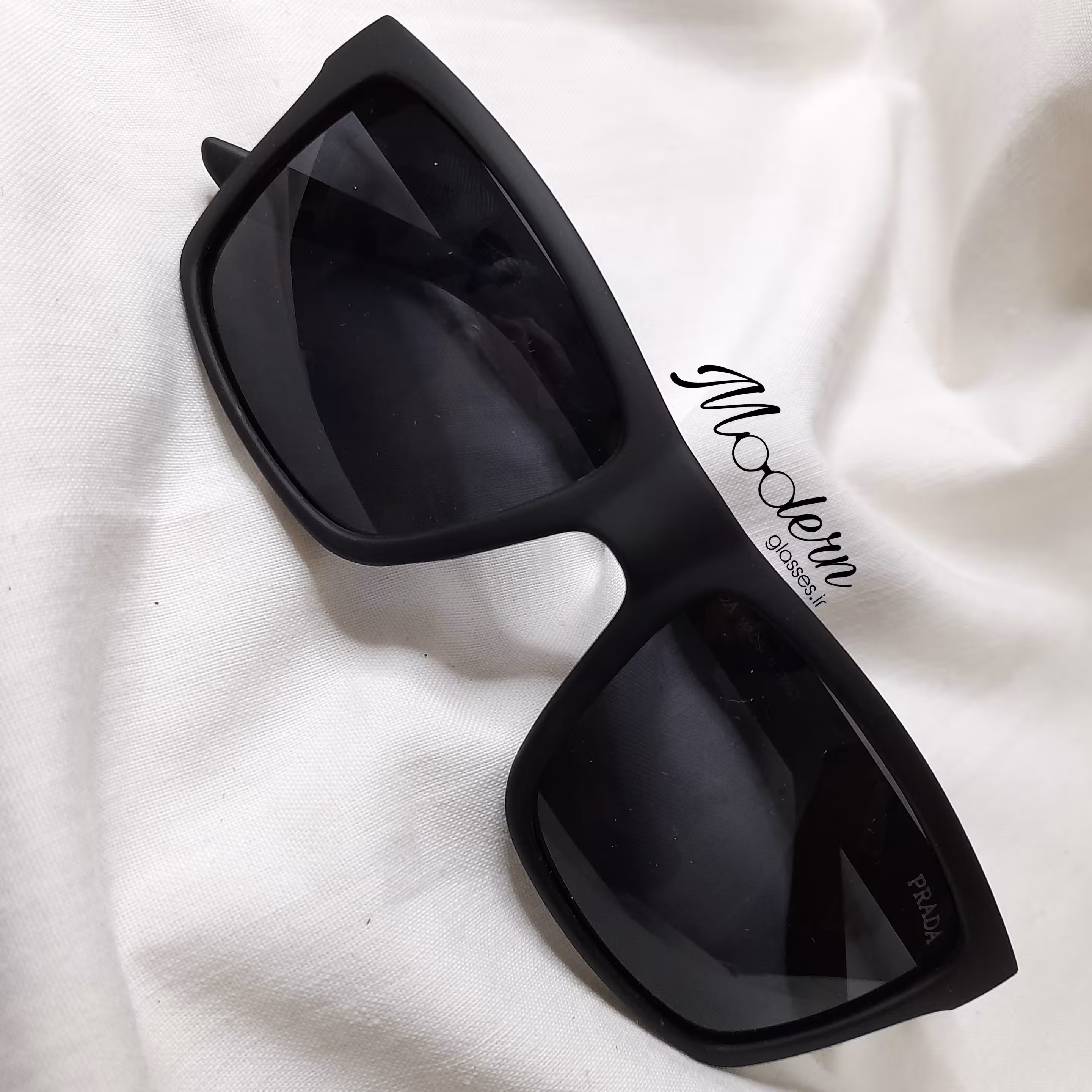 عینک آفتابی مردانه پرادا prada  مشکی ارزان (( همراه با کاور رایگان))