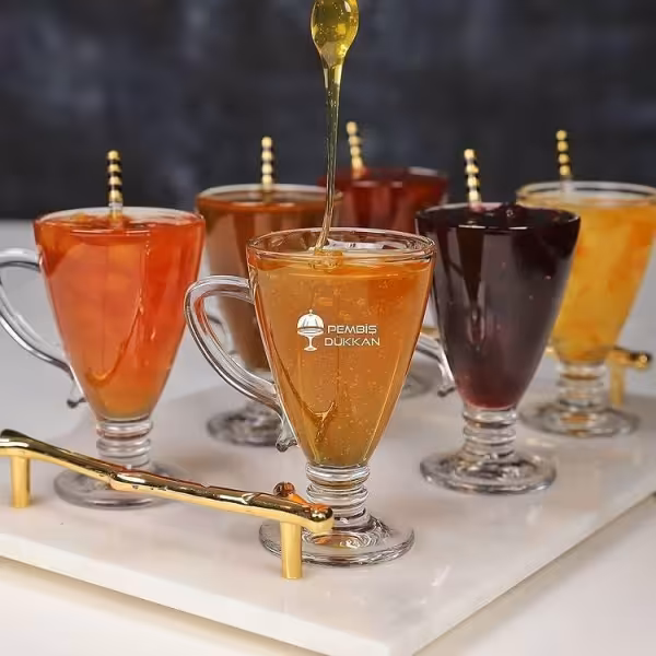 فنجان پایه دار ترکیه