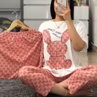 ست سه تیکه تیشرت شلوار و شلوارک جنس نخ پنبه وارداتی 