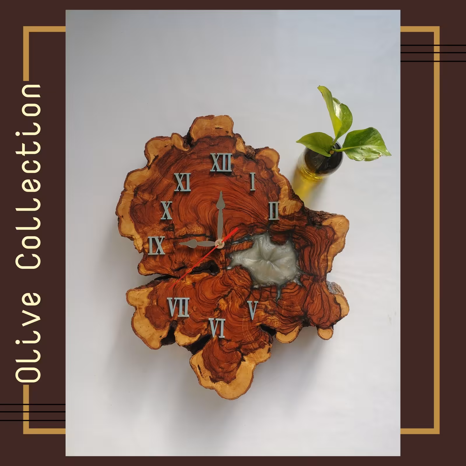 ساعت دیواری  چوب و رزین ابعاد 32در39 کد ZL 3