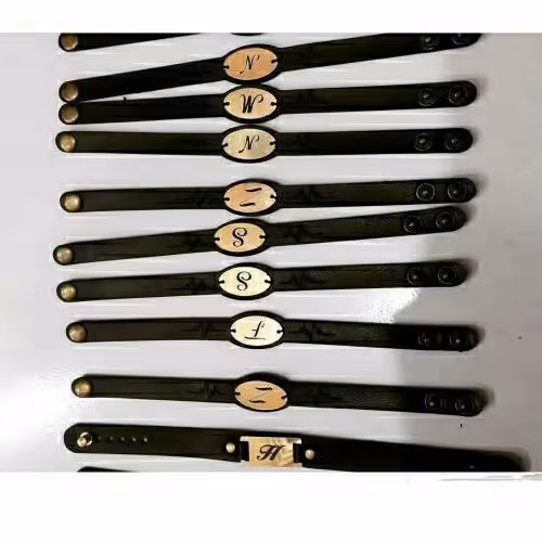 دستبند چرمی حروف دکمه ای (هرعدد)