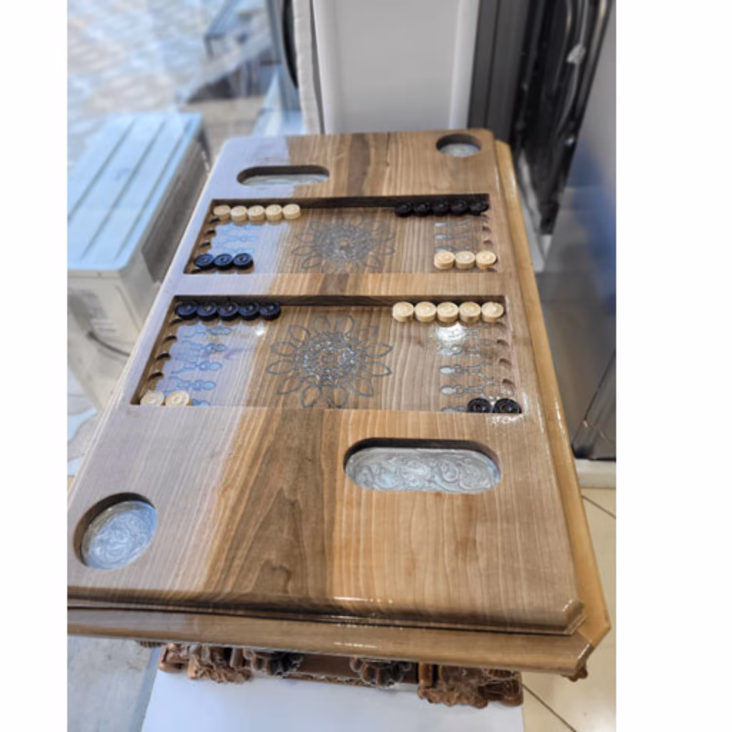 میز کار تمام چوب گردو چند ساله طرح رزین شده