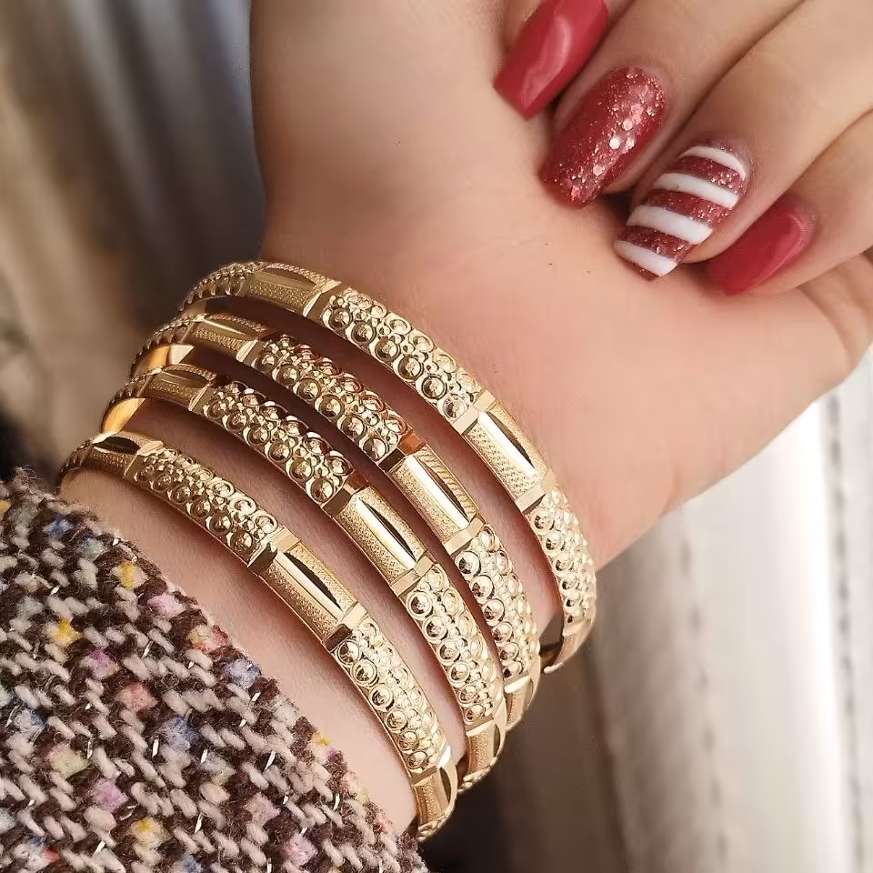 پک 4تایی النگو رنگ ثابت طلاروس ارسال رایگان 