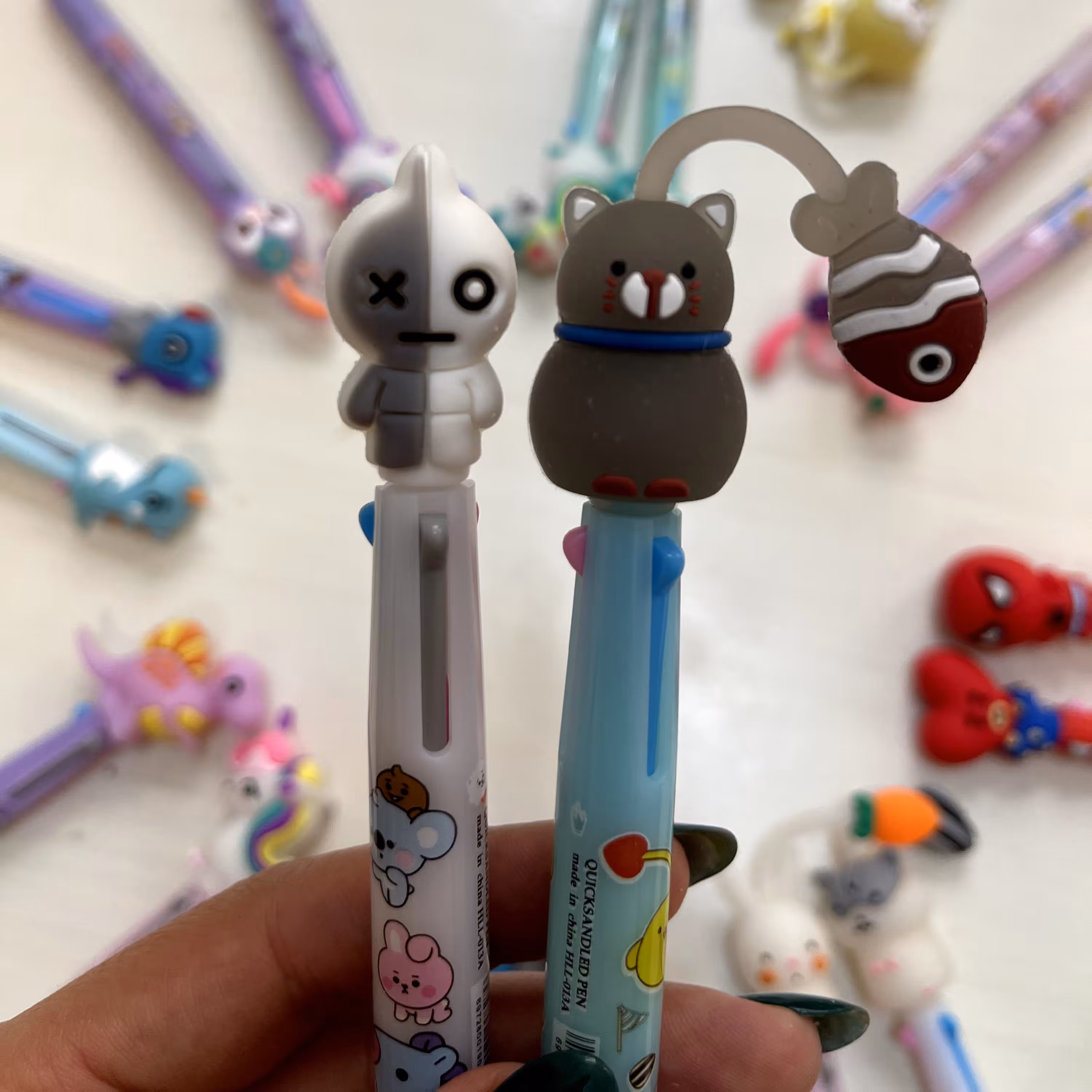 خودکار 3 رنگ به صورت ست خاکستری 