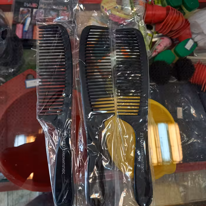 شانه کربنات دسته دار مشکی زیمکو