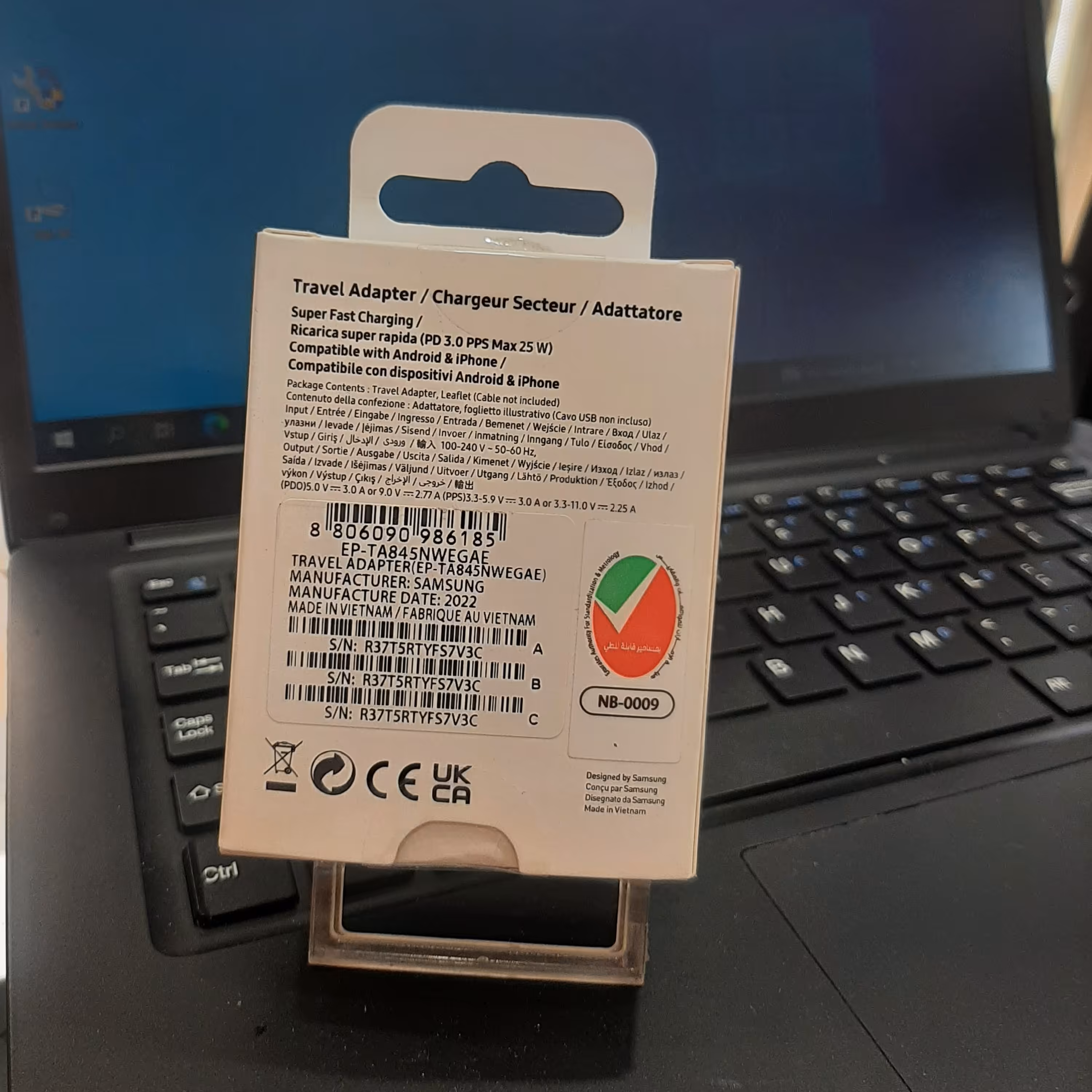 کله شارژر سامسونگ 25w اصل با گارانتی یک ساله رنگ سفید و مشکی کابل tipe c خور 