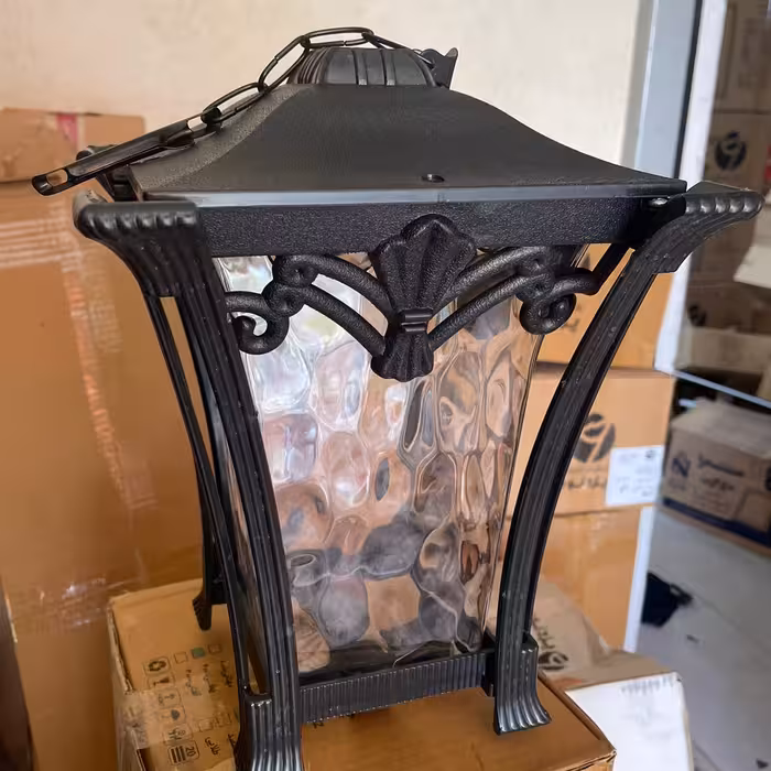 چراغ حیاطی آویز  رنگ مشکی