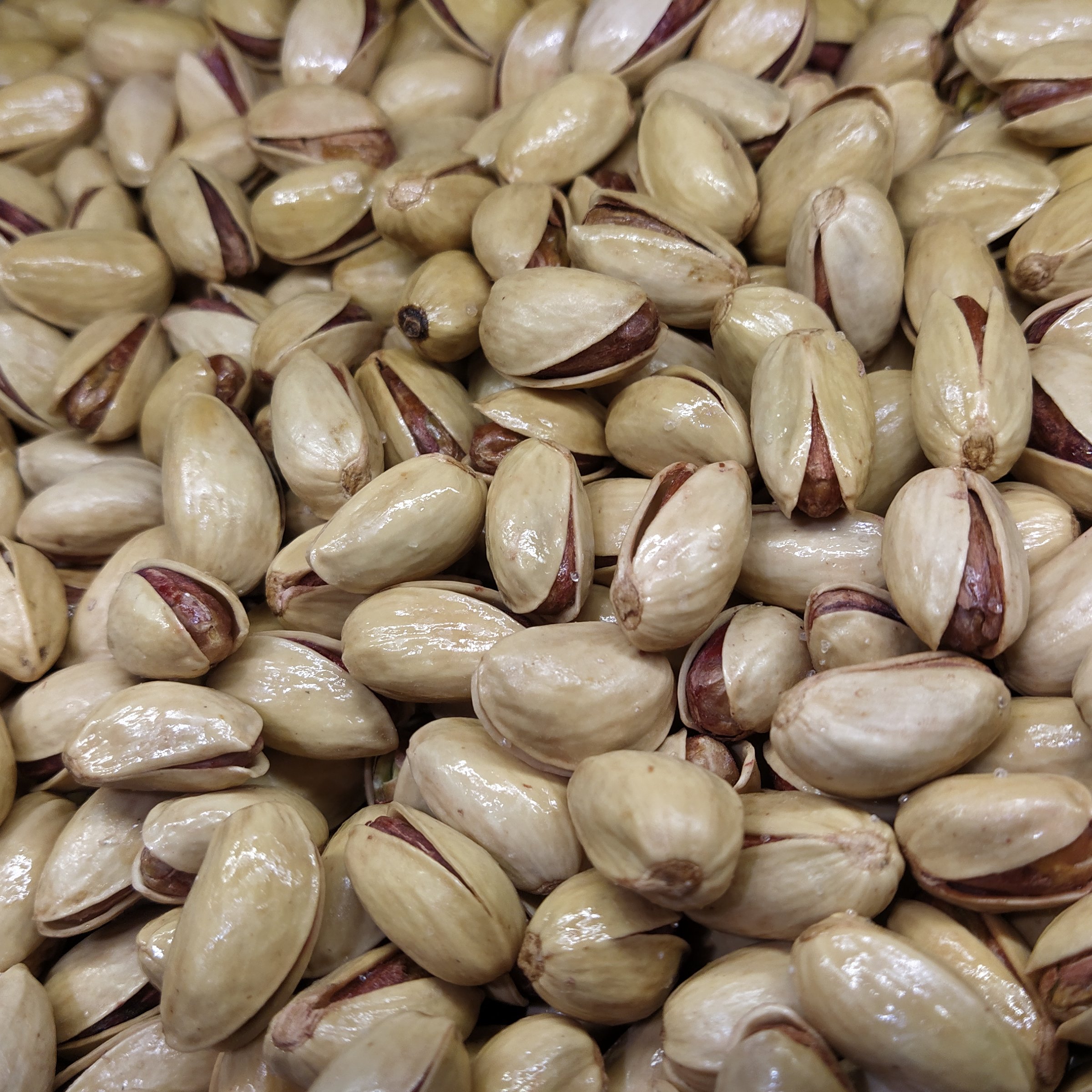 پسته احمد آقایی شور لب ترش (250 گرمی)