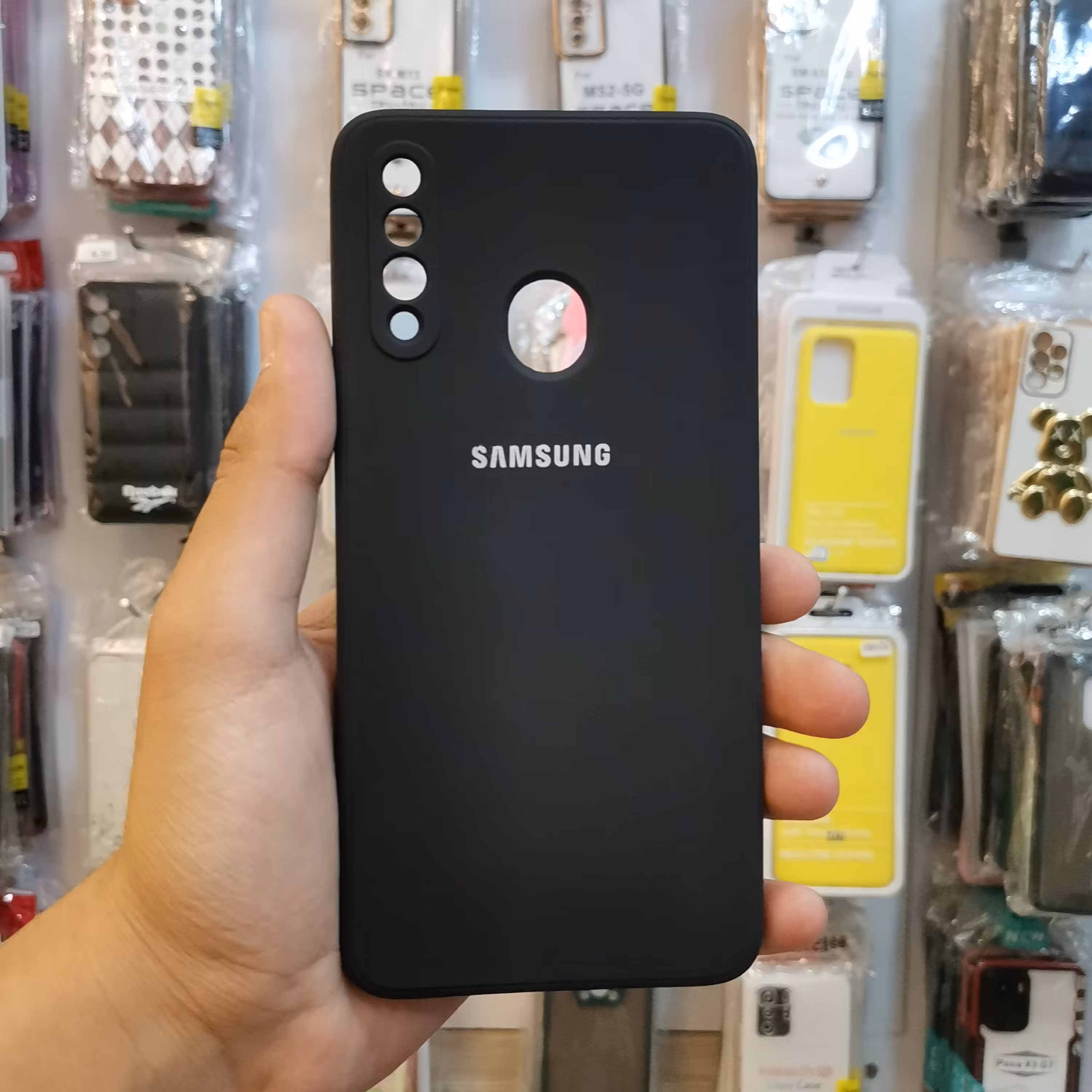 گارد سیلیکونی مشکی مناسب برای سامسونگ a20s و A20s و a 20s و A 20s