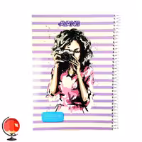 دفتر زبان سیمی سه خط 50 برگ برند آونگ طرح دختر عکاس