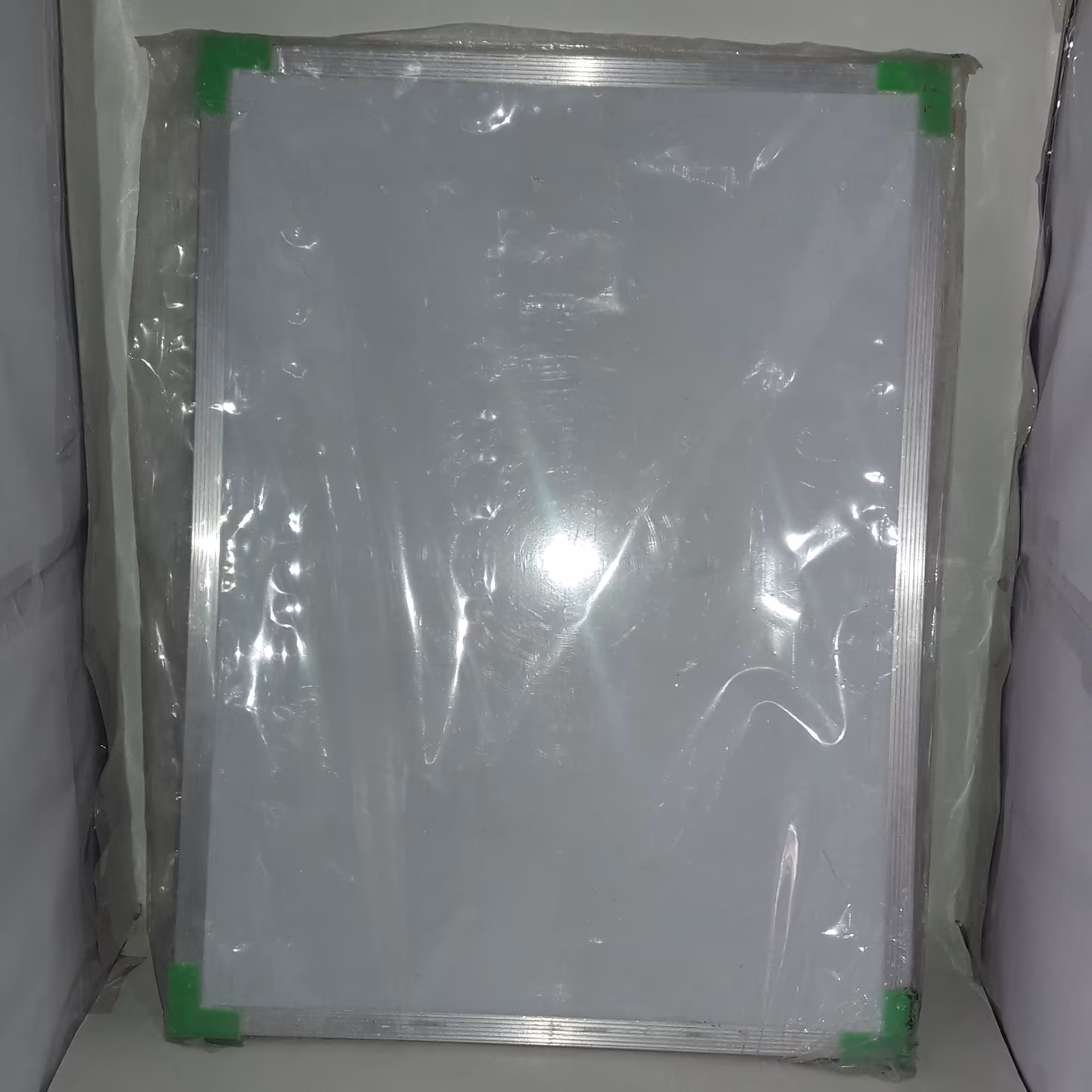 تخته وایت برد چوبی دور آلومینیومی سایز 30در 40