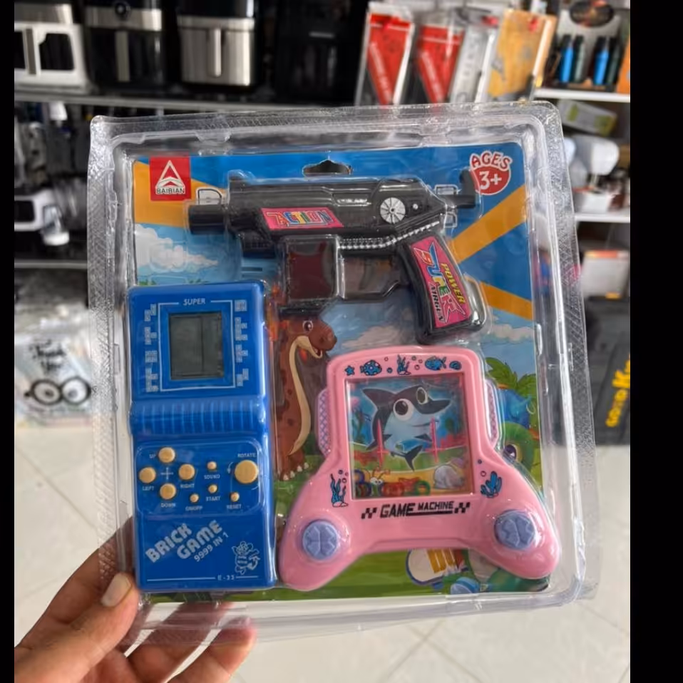 ست اتاری و اسباب بازی قدیمی