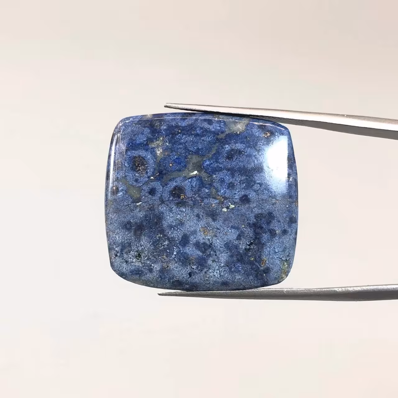 نگین دمورتیریت معدنی 250743