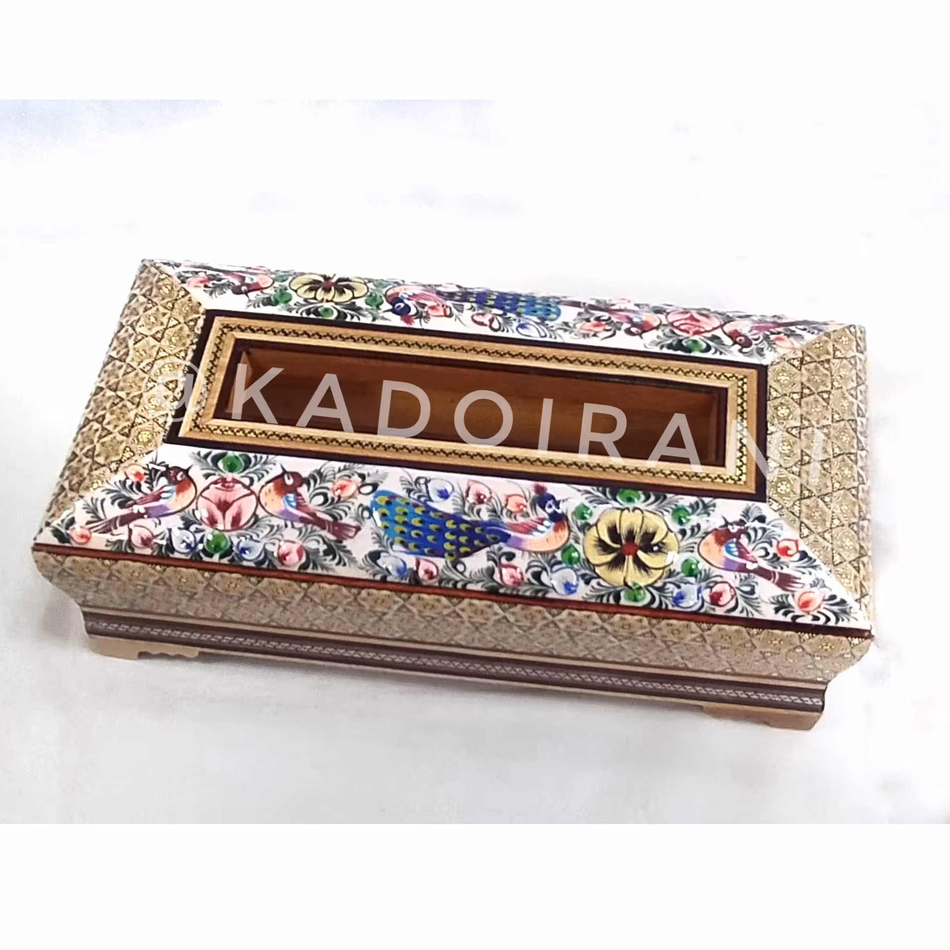 جعبه دستمال کاغذی خاتم ممتاز با نقوش برجسته مینیاتور