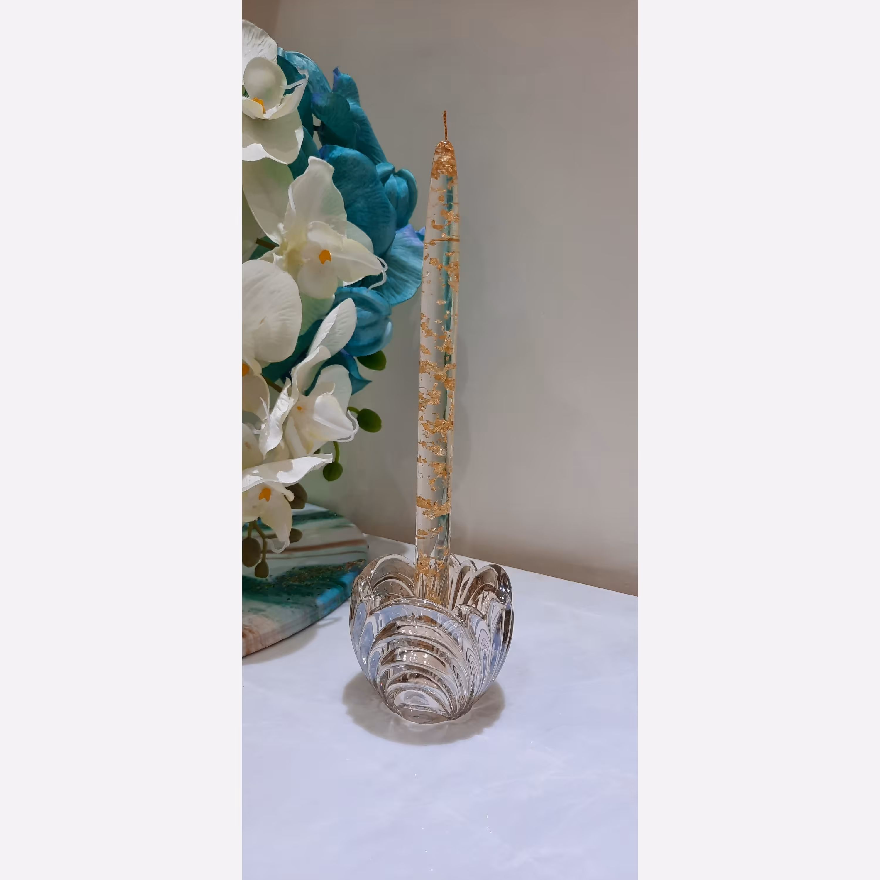 جاشمعی کریستالی مدل لاله تراش خورده درجه یک رنگ شامپاینی شمعدان کریستال رنگ کوره ای ارتفاع 7سانت