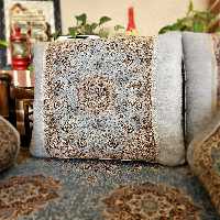 پشتی سنتی ترمه طرح خان سالار رنگ طوسی (یک جفت)