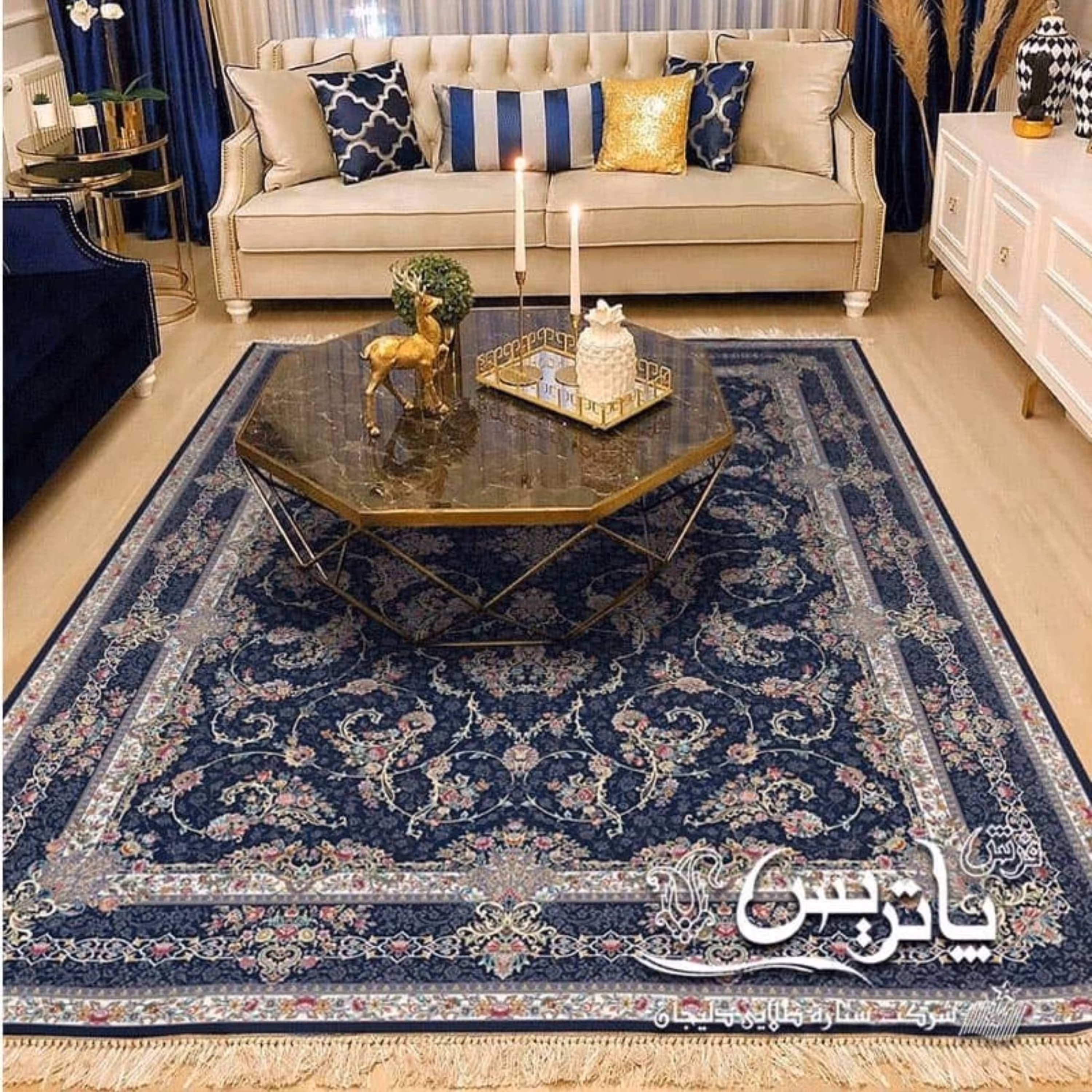 فرش پاتریس 1200شانه  طرح پیچک سرمه ای 6متری