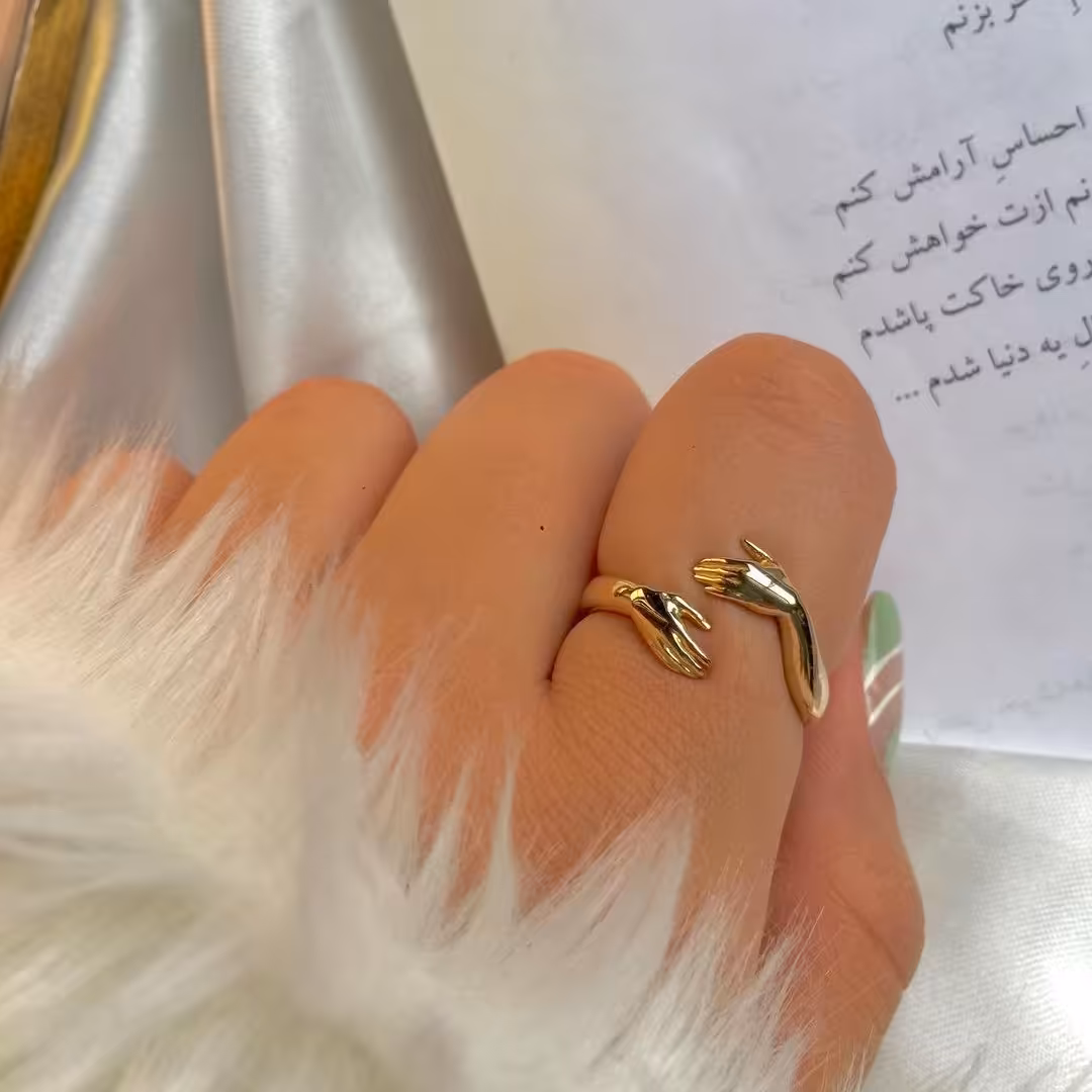 انگشتر آغوش رنگ ثابت طلاروسی