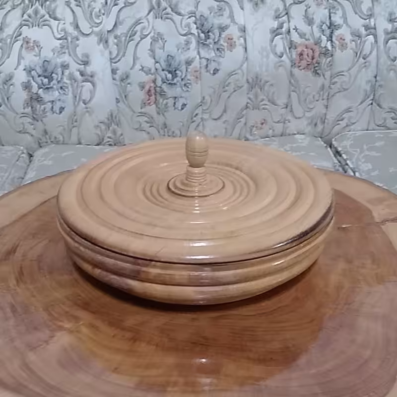 حلوا خوری شکلات خوری شیرینی خوری و غیره سه قسمتی