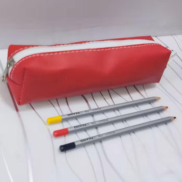 جامدادی  در رنگ بندی مختلف در سایز  20  5  5