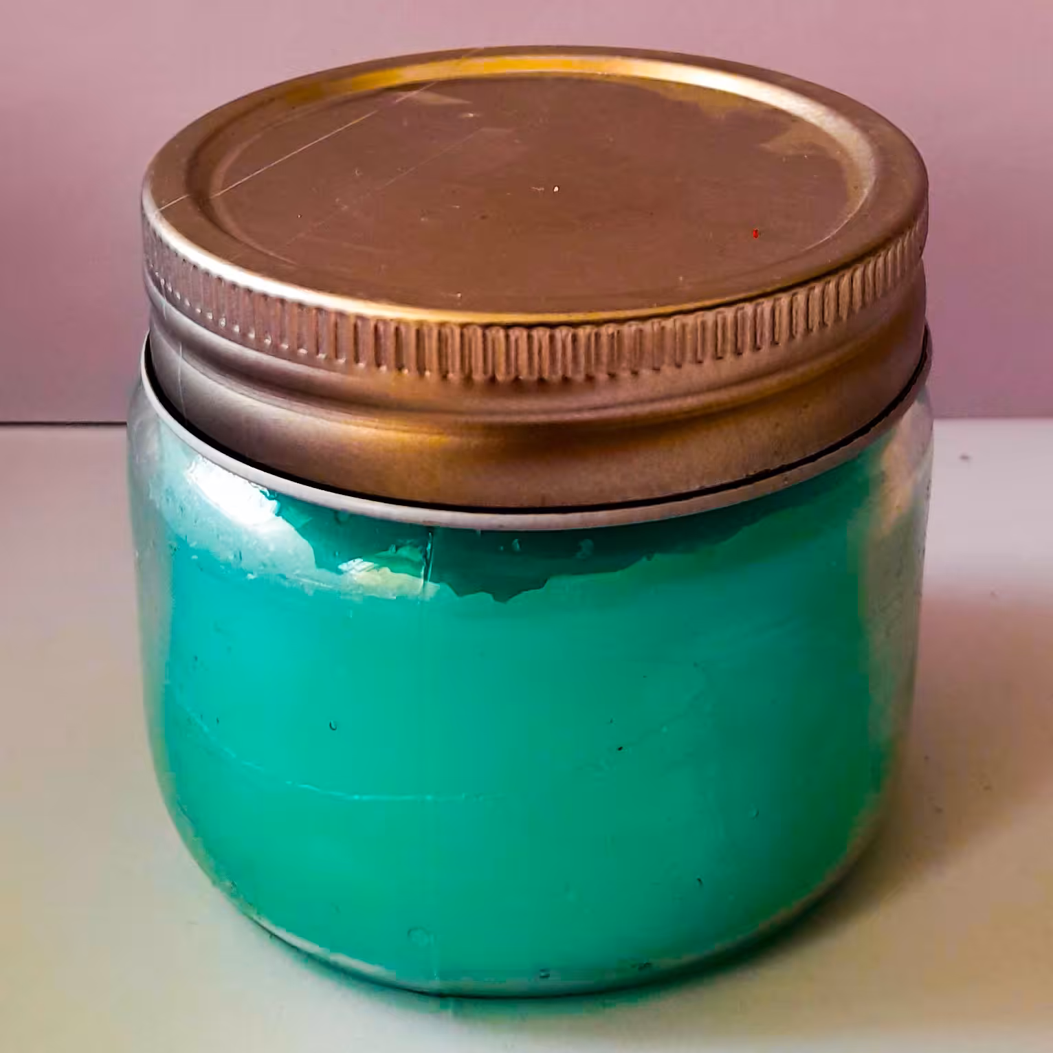 شمع  دستساز عطری مدل دربدار   گالری زیبا(قابل ارائه در رنگ و رایحه ی دلخواه)