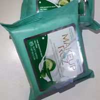 دستمال مرطوب