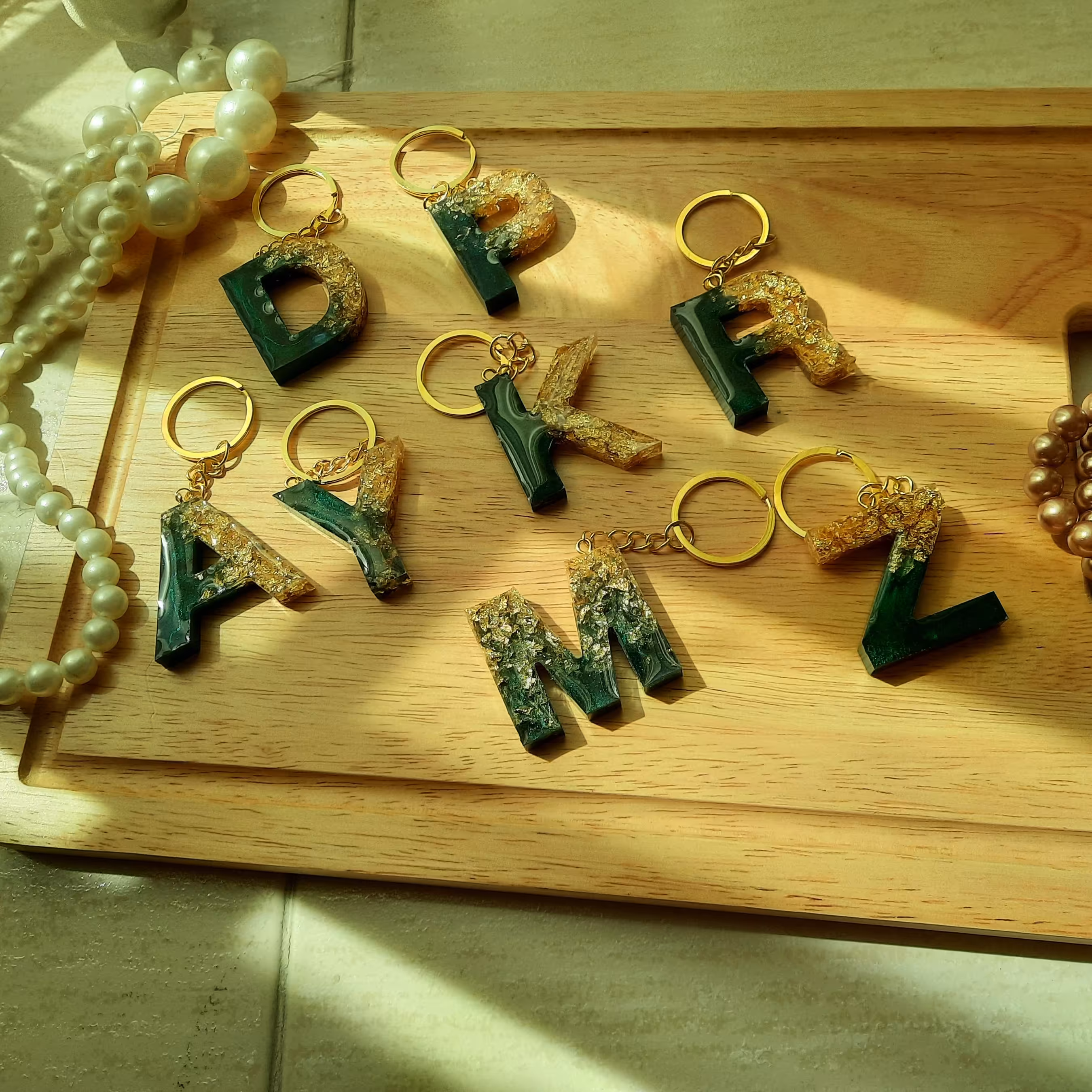 آویز کیف  رزینی ، جاسوئیچی رزینی  . حروف انگلیسی