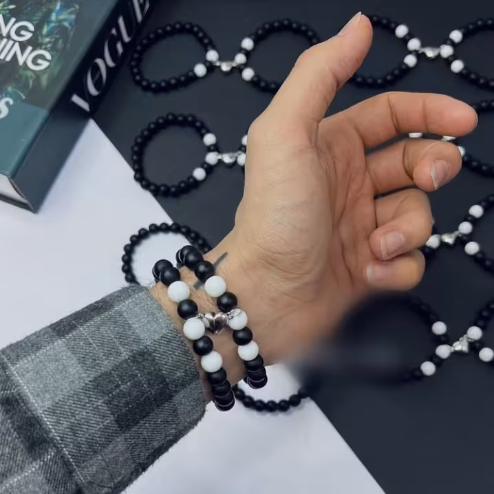 ست دستبند مگنتی سنگ اونیکس ست دستبند ولنتاین دستبند ولنتاین دستبند ست ست دستبند ولنتاین پک ولنتاین دستبند ست مگنتی 