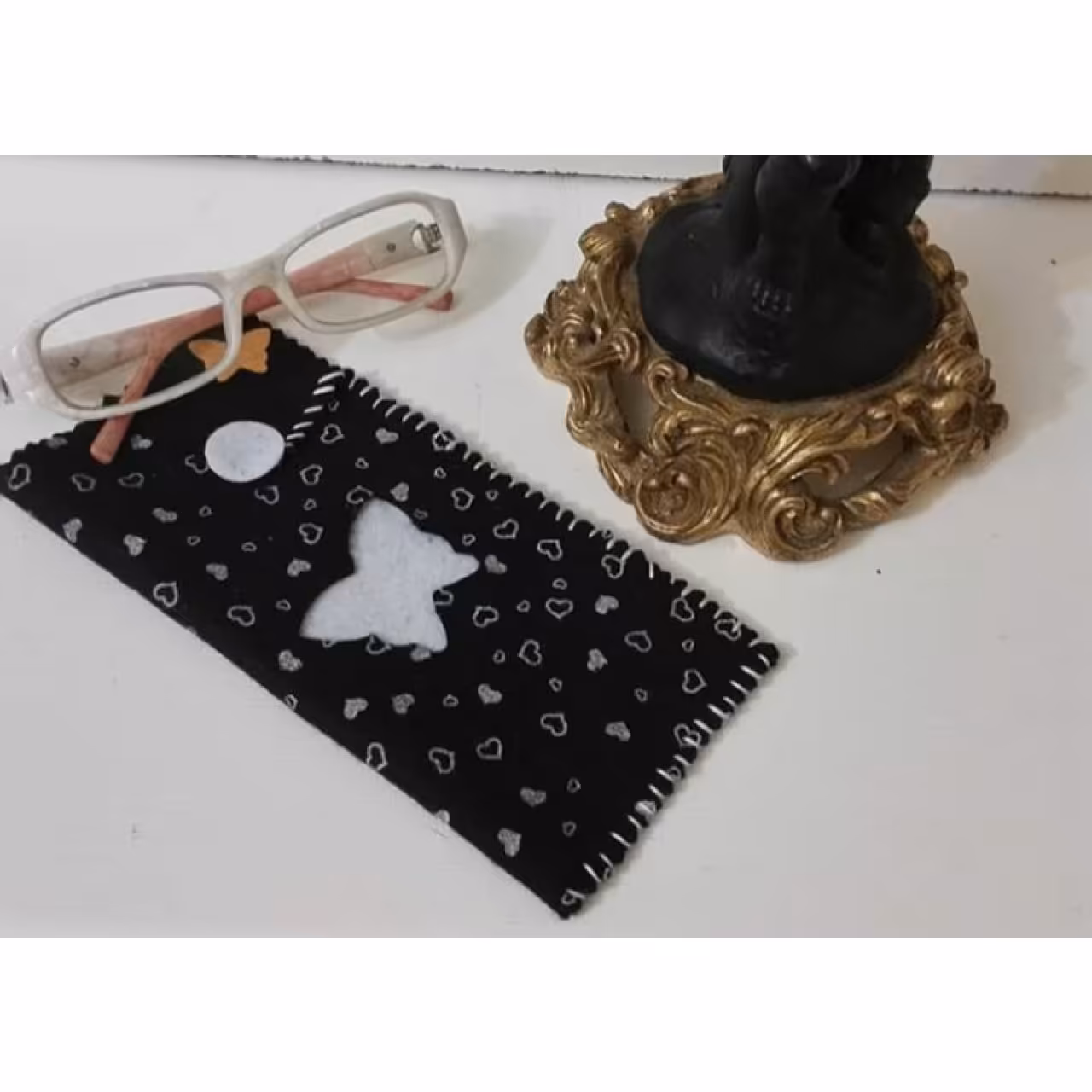 جا عینکی طرح پروانه