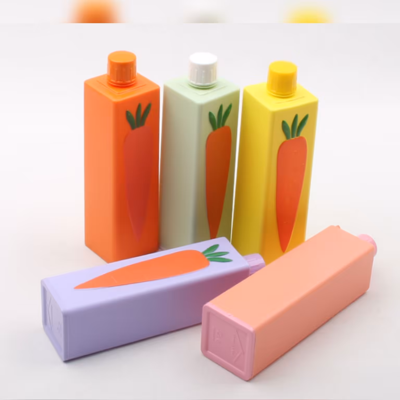 قمقمه آب با طرح هویج 