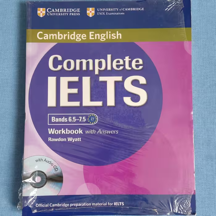 Cambridge English Complete
Ielts c1 کتاب 