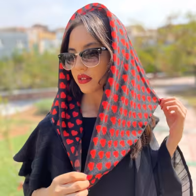 مینی اسکارف مشکی قرمز