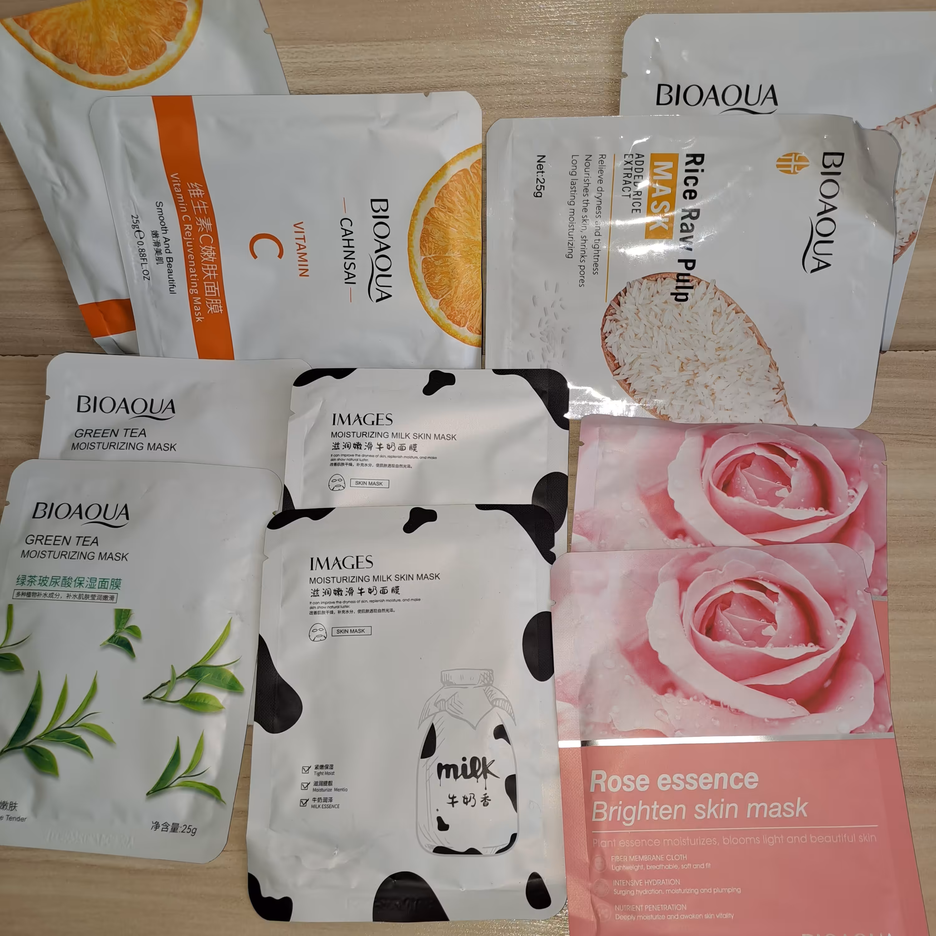 پک ماسک ورقه ای صورت ده عددی بیو آکوا شامل ماسک ویتامین سی و ماسک برنج و ماسک گل رز و ماسک شیر و ماسک پیتاید وچای سبز
