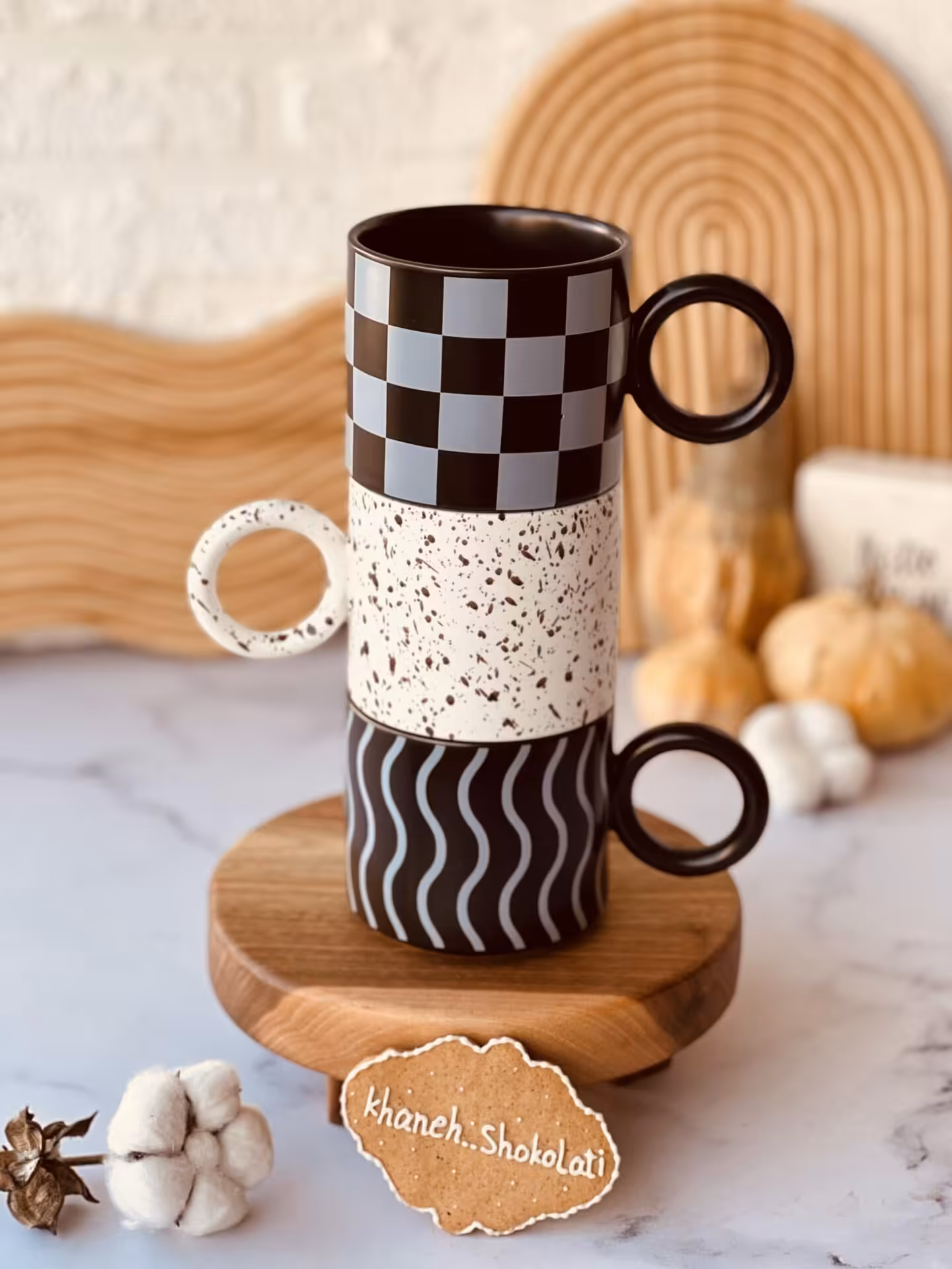 ماگ دسته گرد طرحدار کد00572